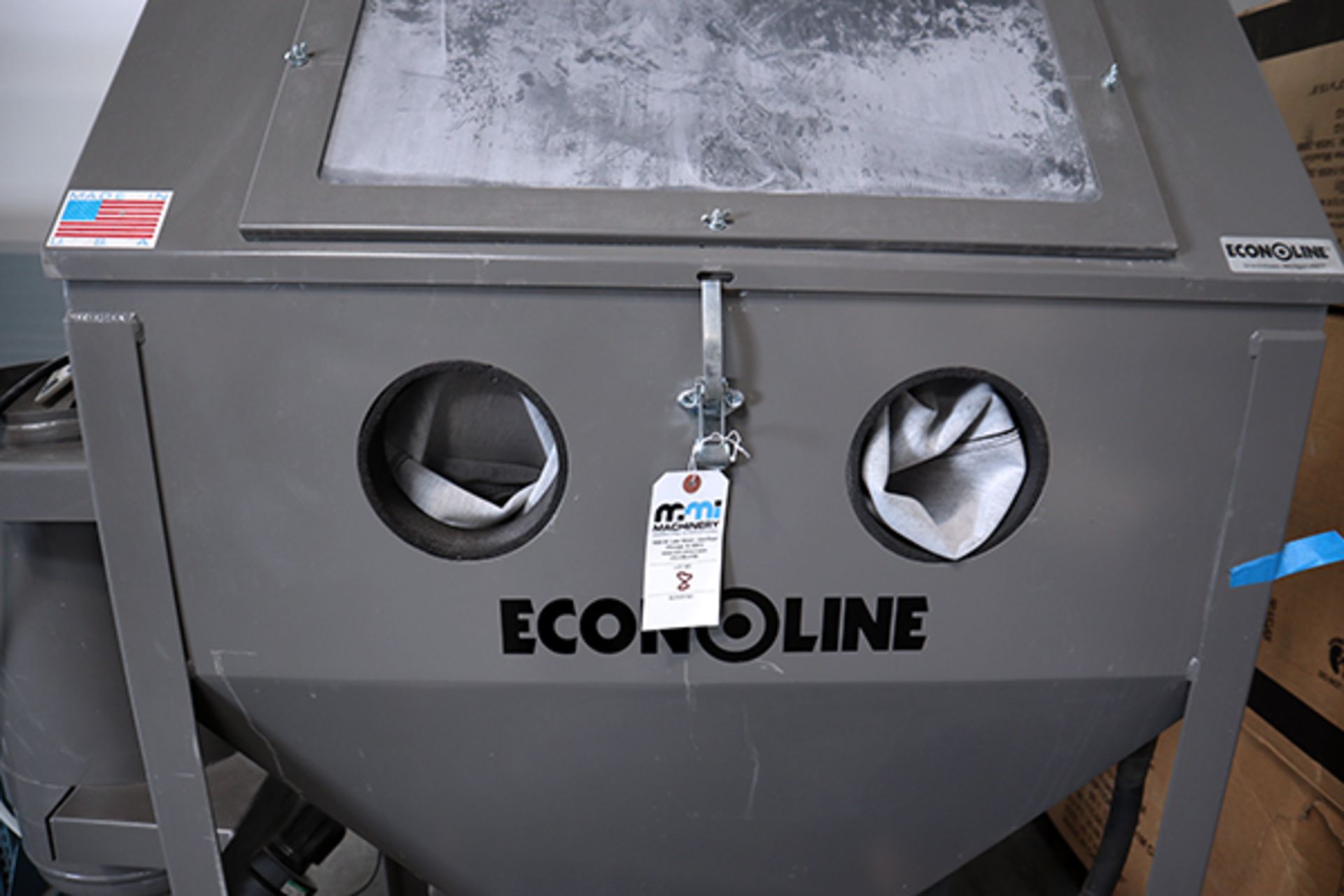 Econoline Abrasive Products Model 36-1 25CFM Siphon Blast Cabinet - Image 2 of 5