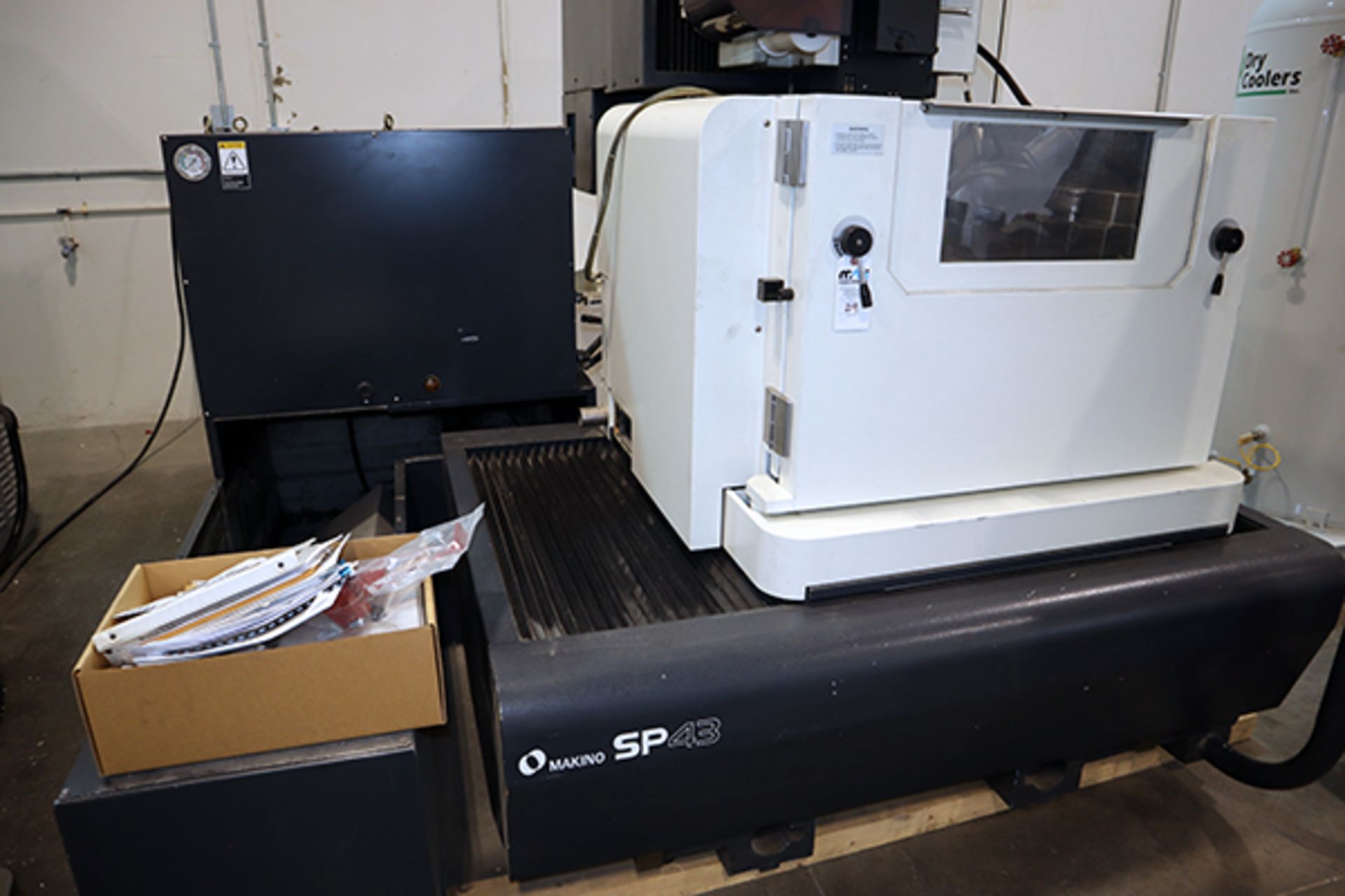 Makino SP43 Wire EDM (2007) - Image 5 of 25