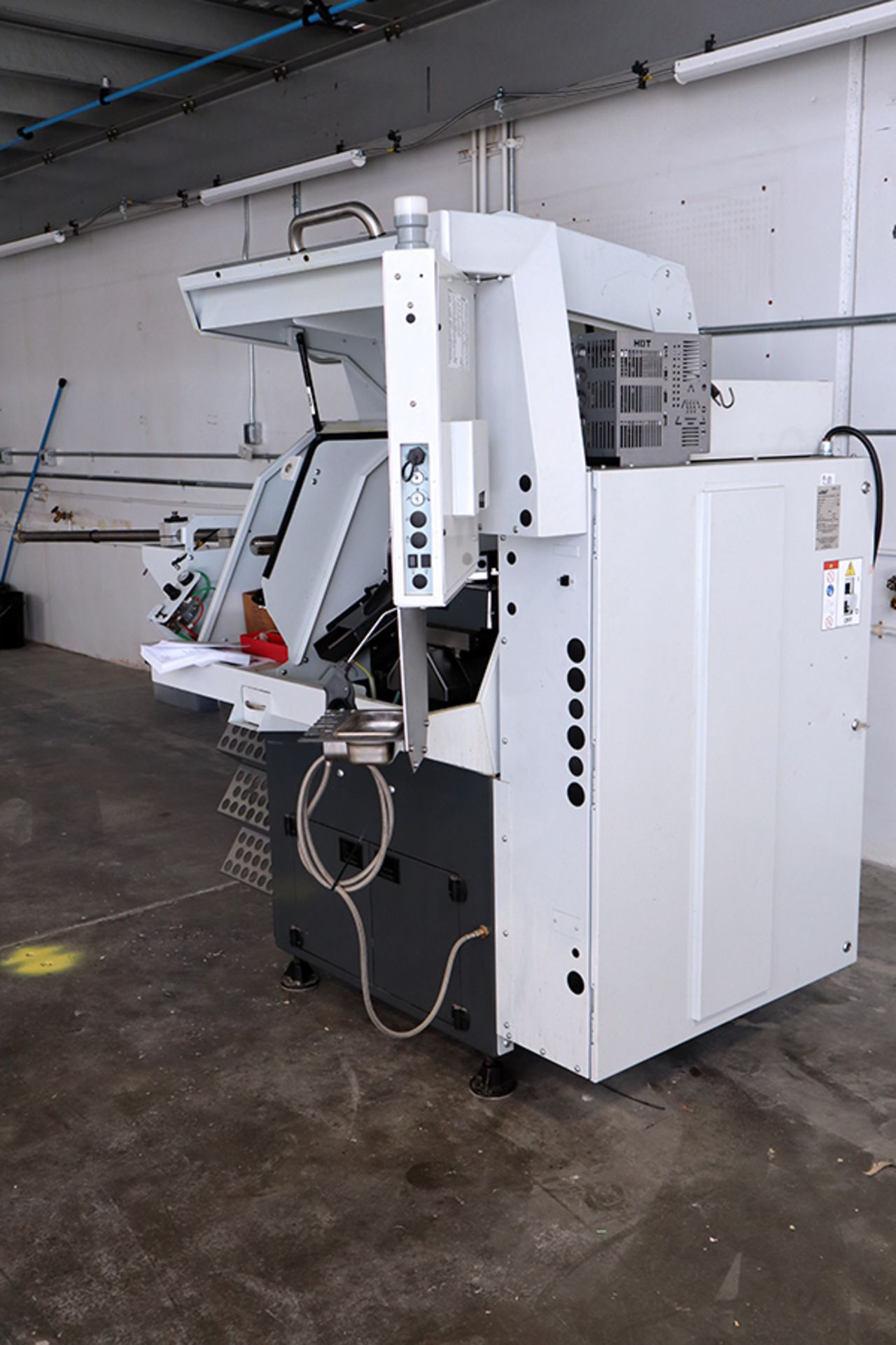 Haas CL-1 Chucker Lathe w/ Barfeed (2019) - Image 2 of 17