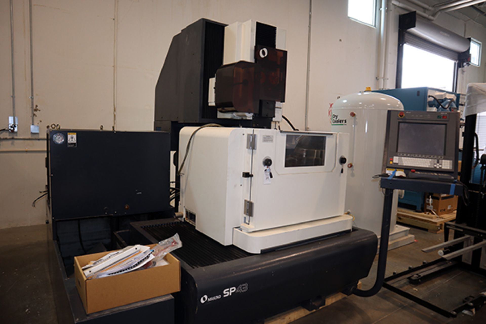 Makino SP43 Wire EDM (2007) - Image 10 of 25