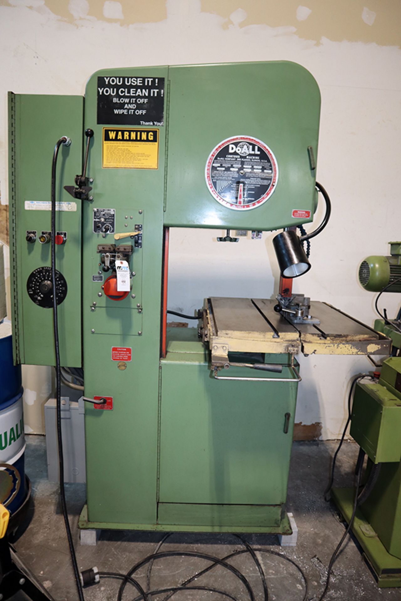 Do-All DBW-15M Band Saw w/Cabinet of Accessories