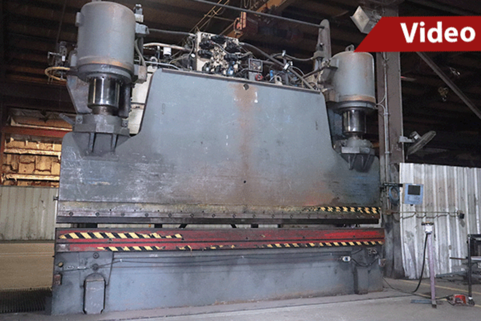 750 Ton D & K Hydraulic Press Brake w/ Auto Back Gauge