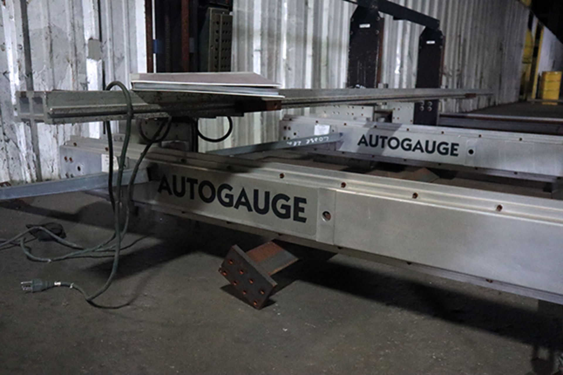 750 Ton D & K Hydraulic Press Brake w/ Auto Back Gauge - Image 10 of 23