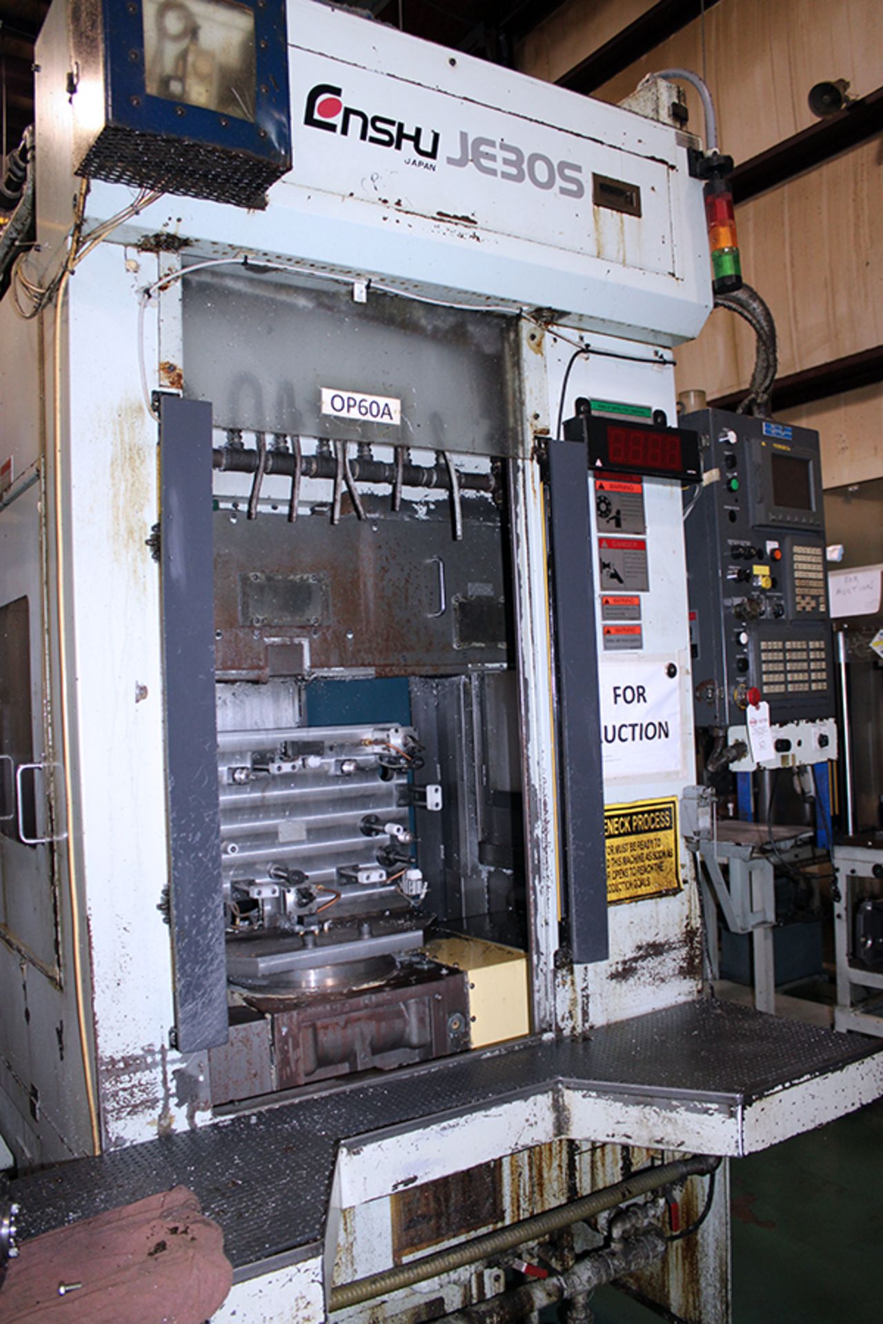 Enshu JE30S CNC Horizontal Machining Center (2005) - Image 2 of 14