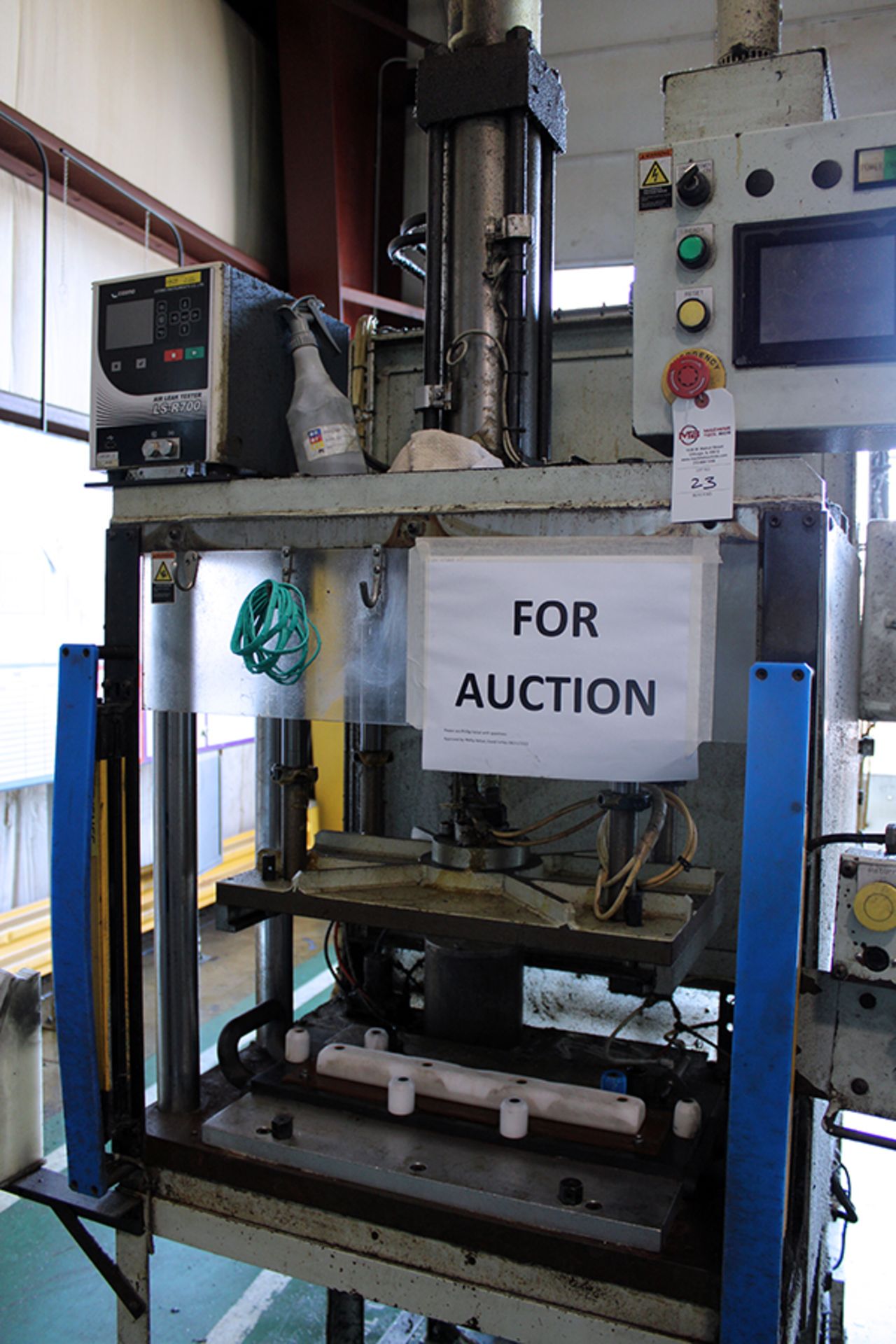 Ahresty 0.7 Ton Quality Assurance Machine (2014) - Image 4 of 12