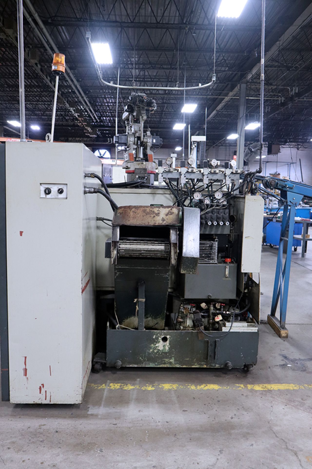 Kitako MT4-200 4-Spindle Horizontal Turning Center w/ Motoman SK6 Robot - Image 18 of 22