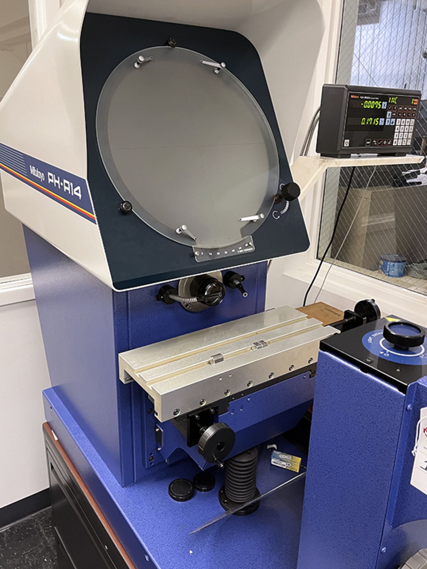 16" Mitutoyo PH-A14 Optical Comparator (2015) - Image 2 of 10