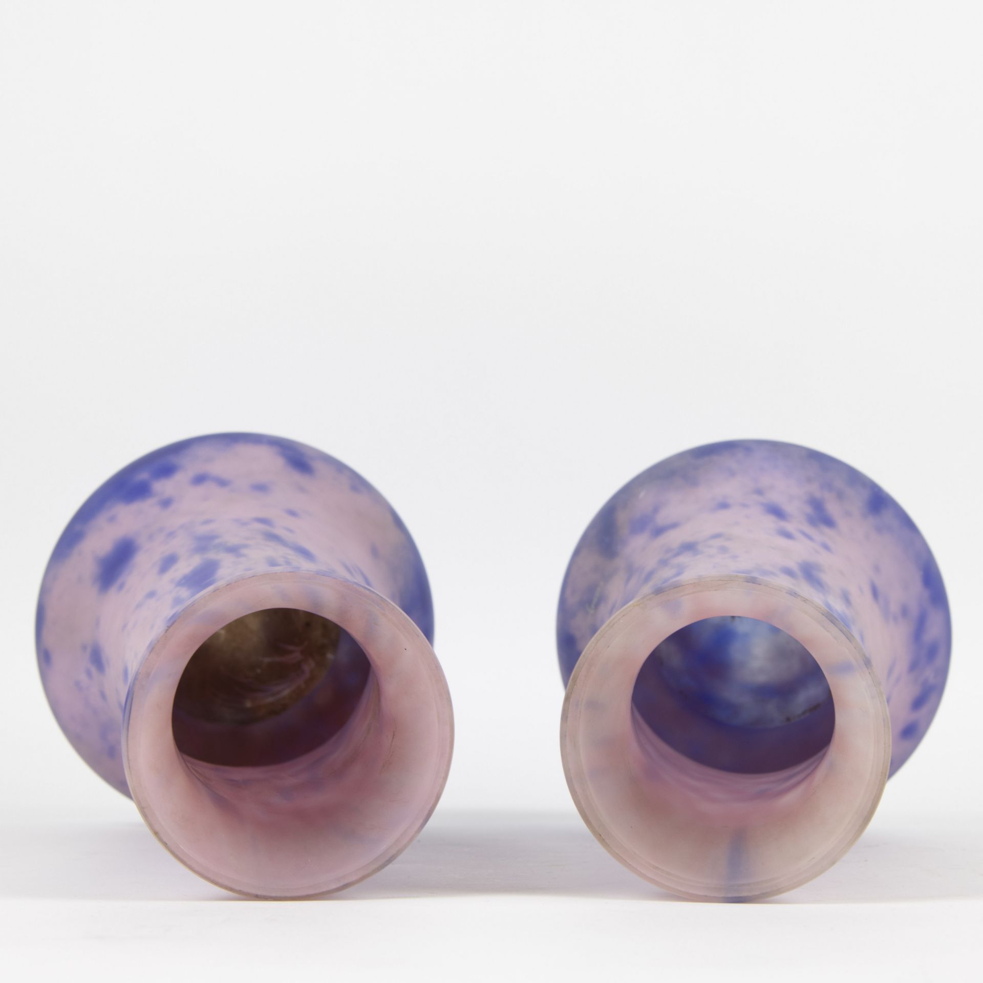 Couple of Daum vases in glass paste. - Bild 5 aus 7