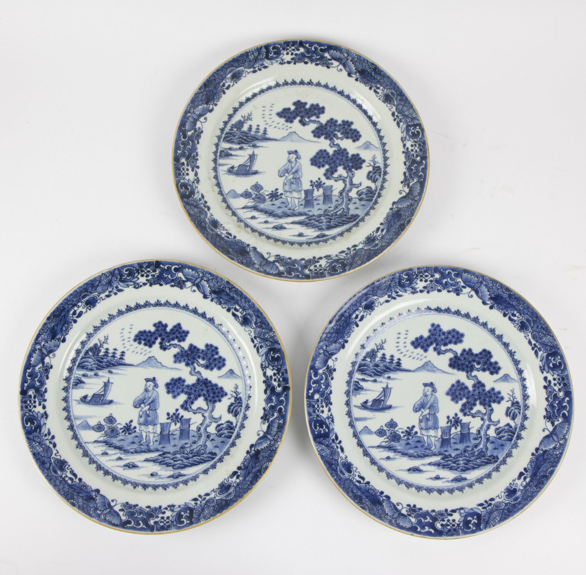Lot (3) 18th century Chinese style Japanese plates