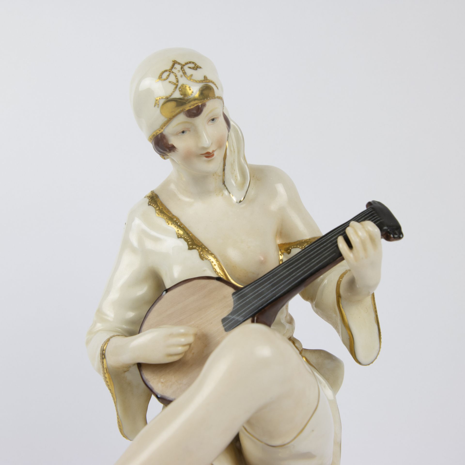 Art Deco Royal Dux statue Girl with banjo ca 1925 - Bild 2 aus 6