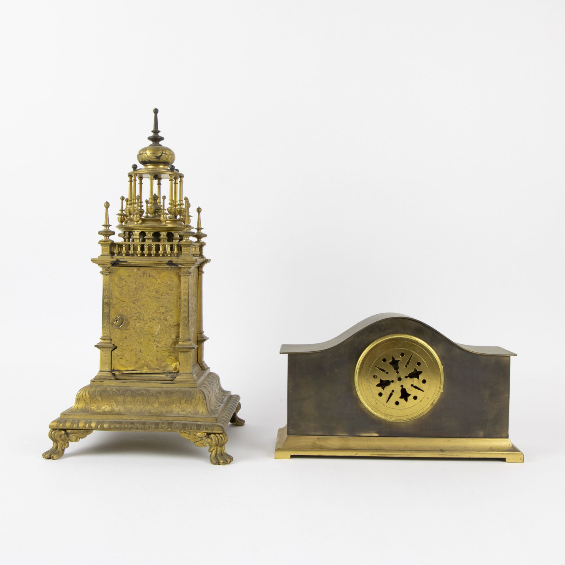 Heavy brass gilt mantel clock with silver plated dials, 2nd half 19th century. - Image 2 of 3