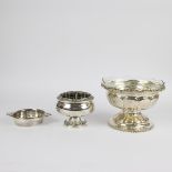 Lot of a silver plated coupe with crystal bowl, picque-fleur and bowl