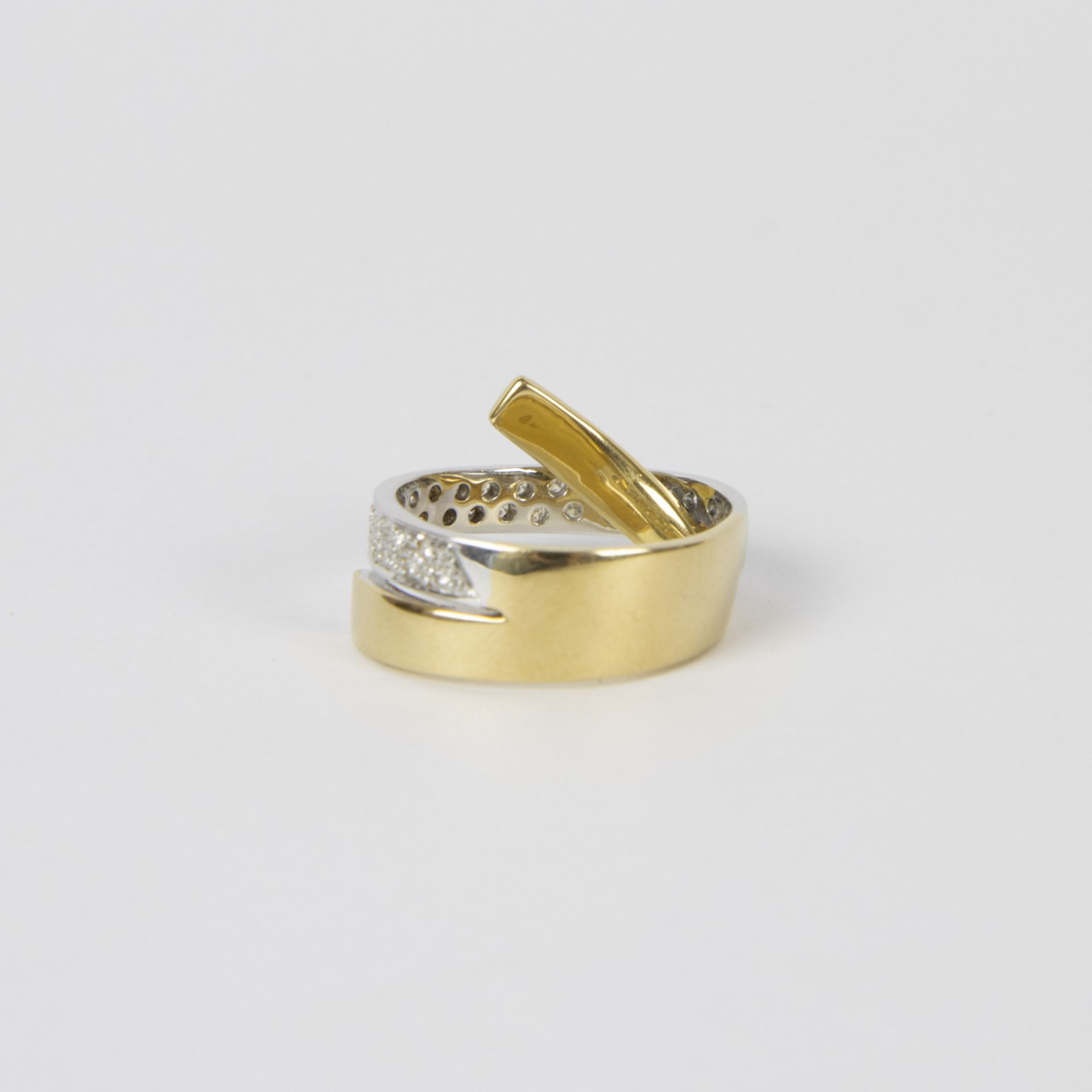 Gold ring 18 kt with diamonds - Bild 3 aus 4