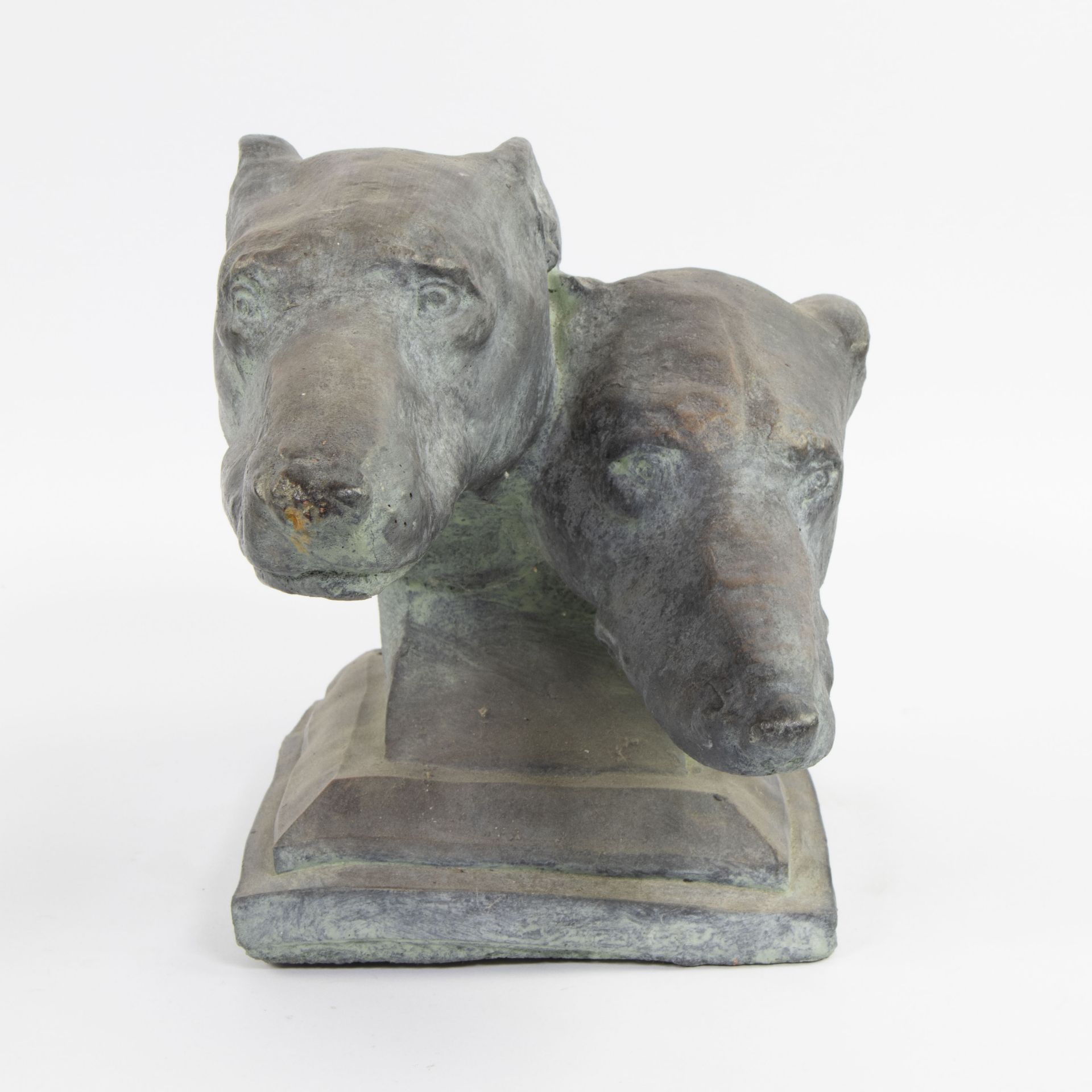 Stone sculpture of greyhound heads - Bild 5 aus 5