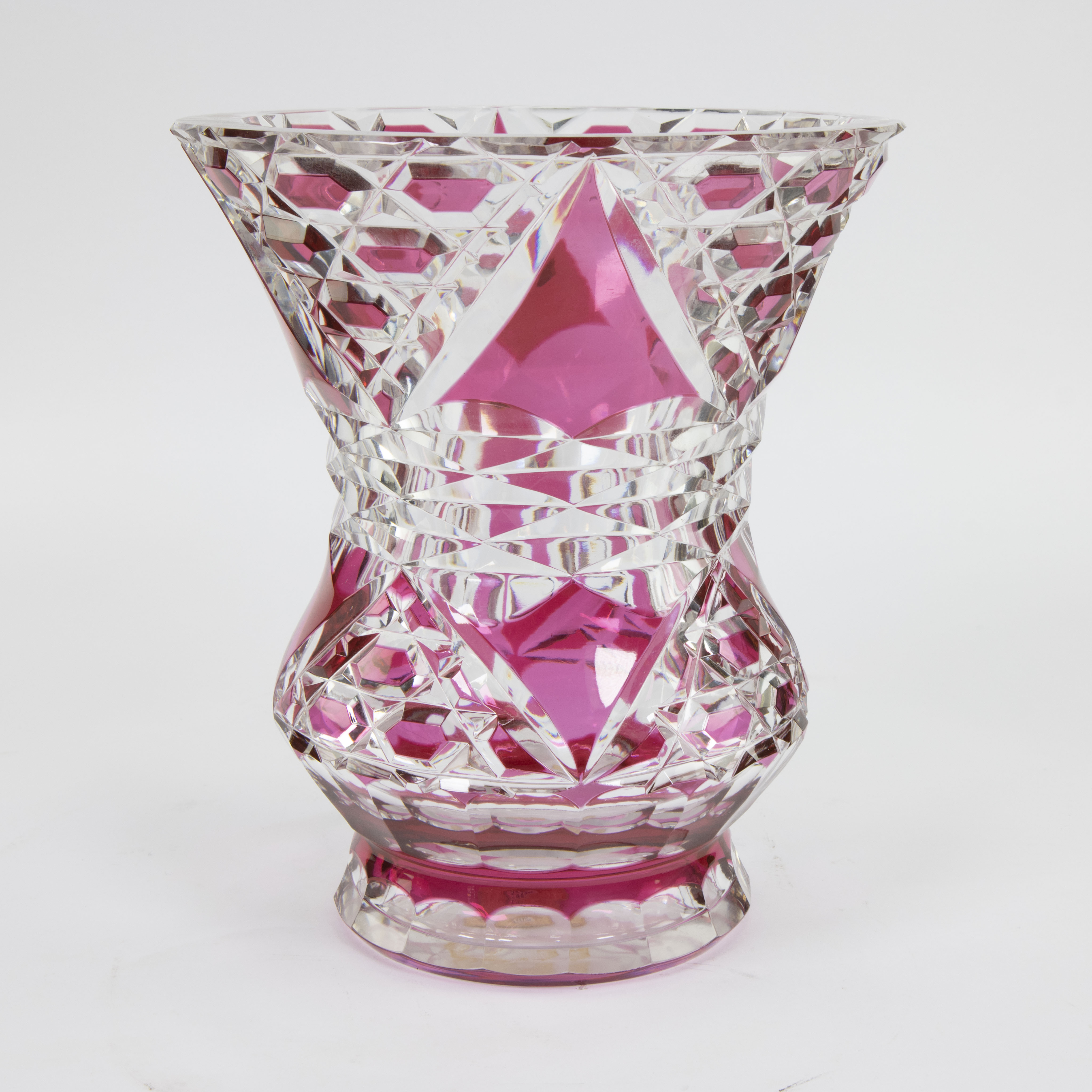 Double cut red crystal vase with original label, numbered - Image 3 of 8