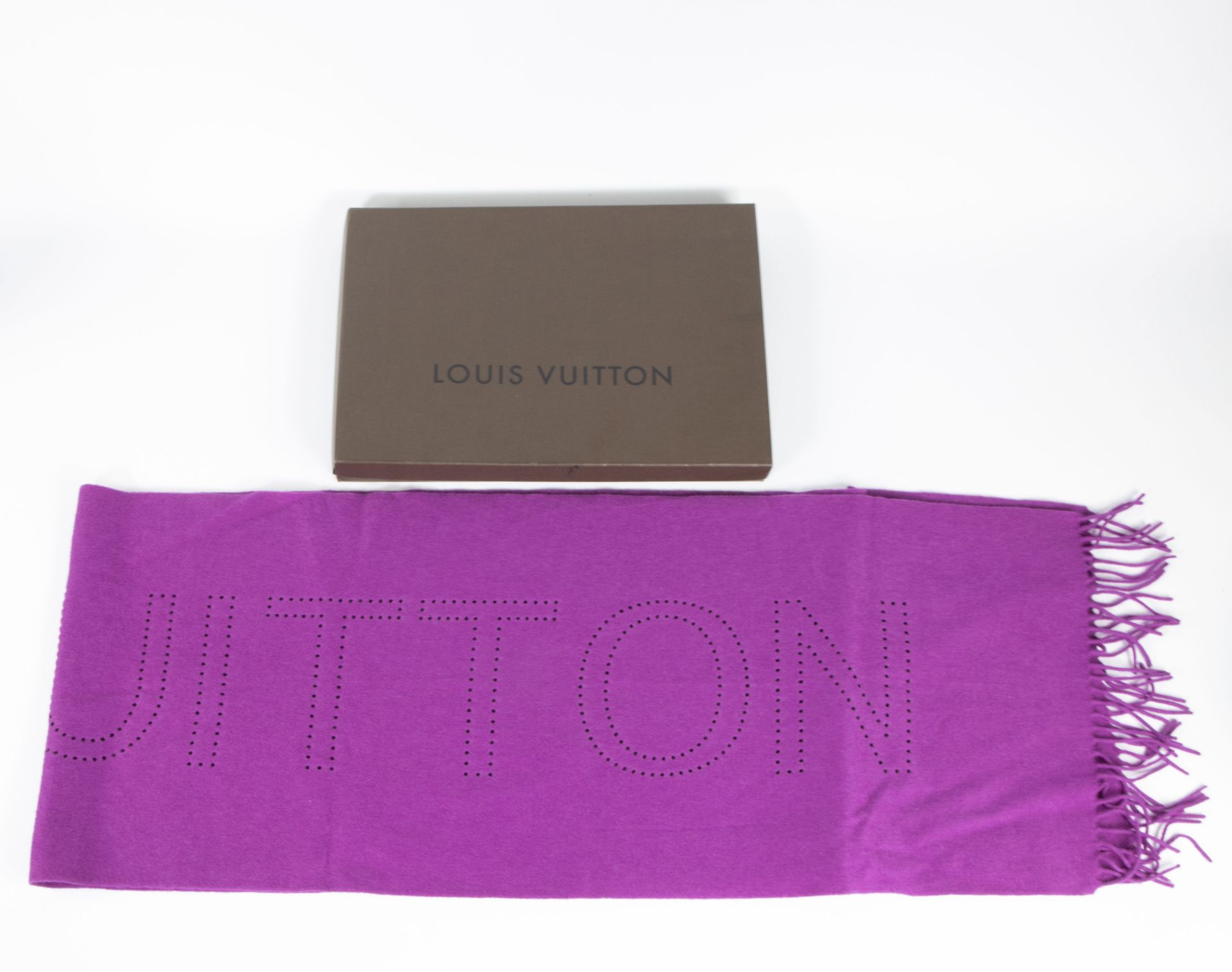 Louis Vuitton Scarf 100% cashmere