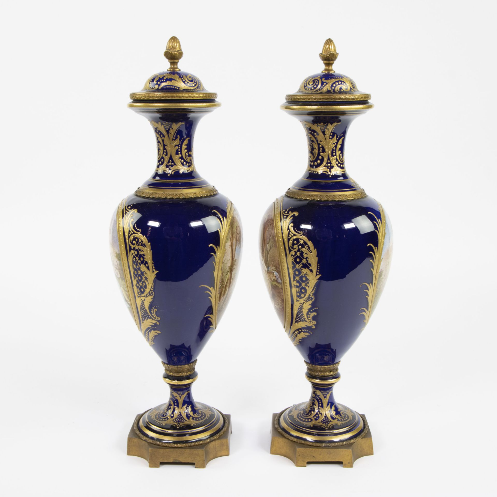 A pair of French handpainted Sèvres vases by Chanèle, signed and marked. - Image 6 of 9