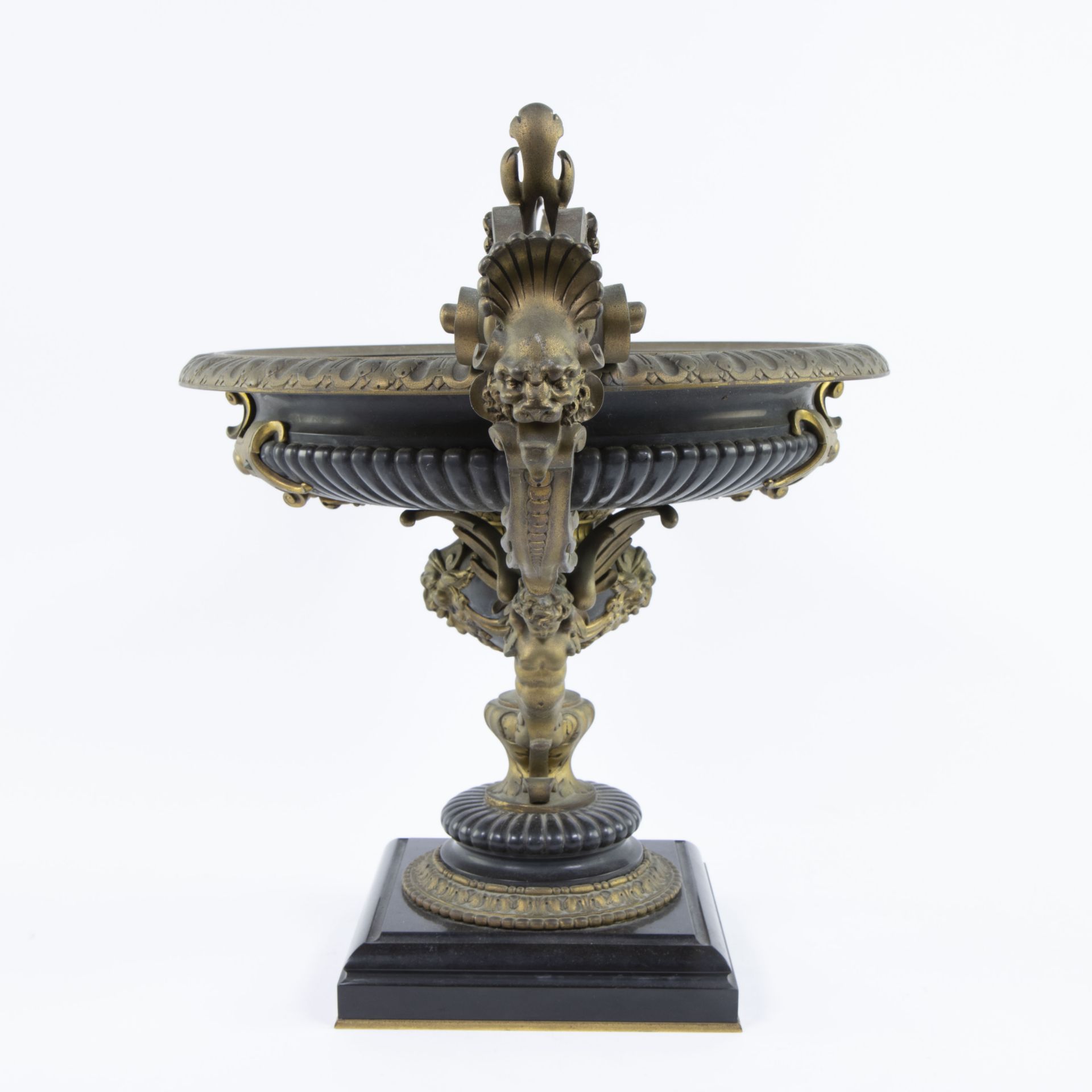 Napoleon III coupe in marble with bronze mounts decorated with lion heads, angels and satyrs - Bild 3 aus 9