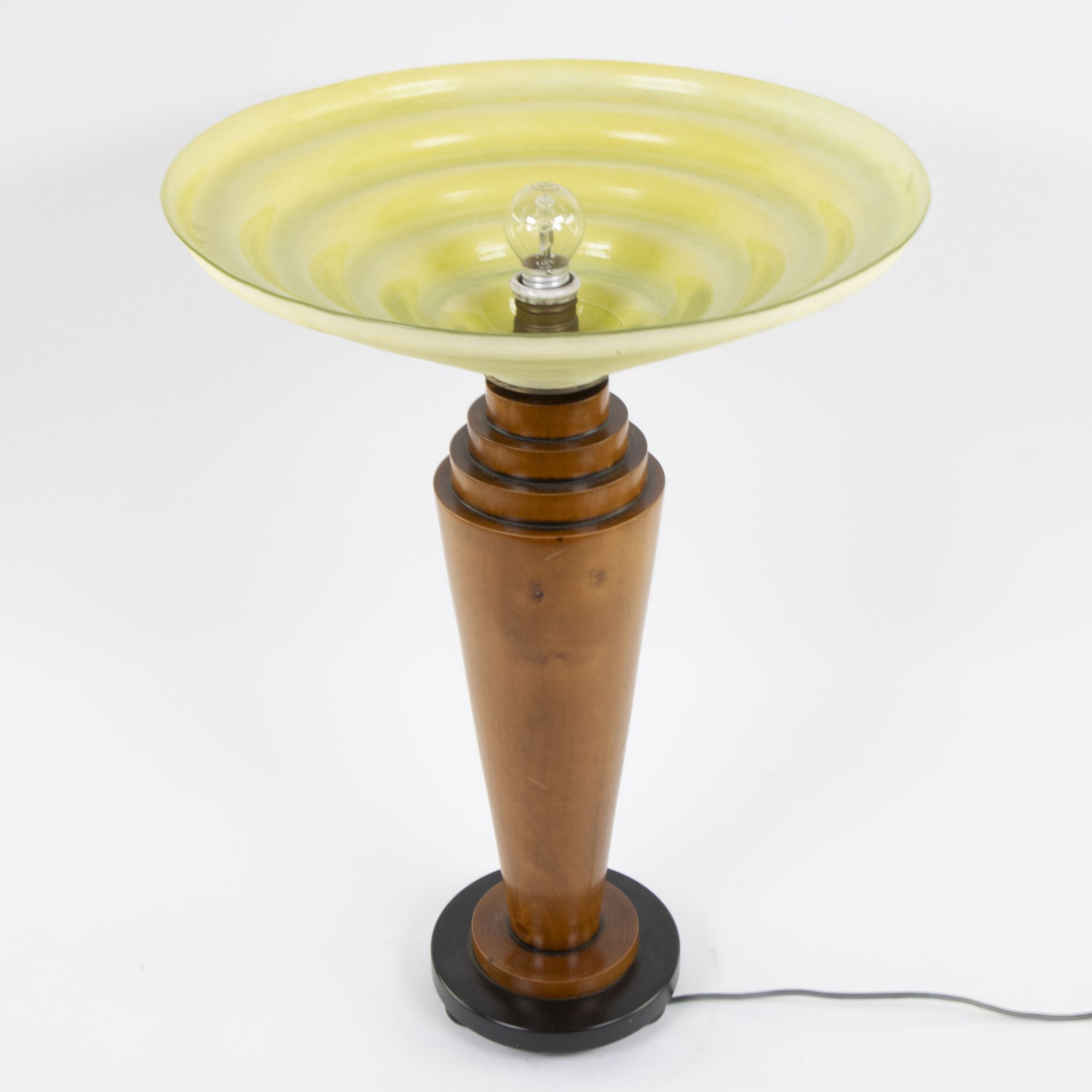 Art Deco table lamp with yellow glass coupe and polished wooden base - Bild 5 aus 5