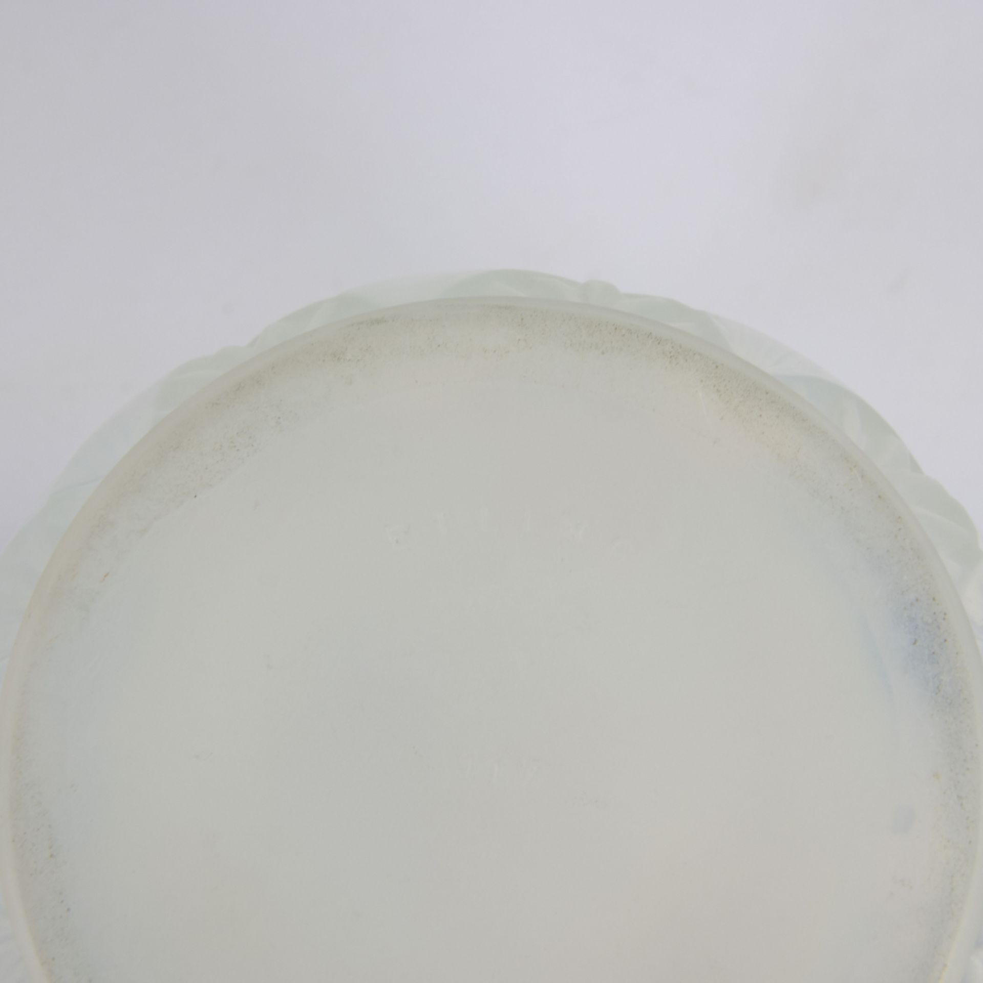 Art Deco vase Etling Opalescent, marked - Image 4 of 4