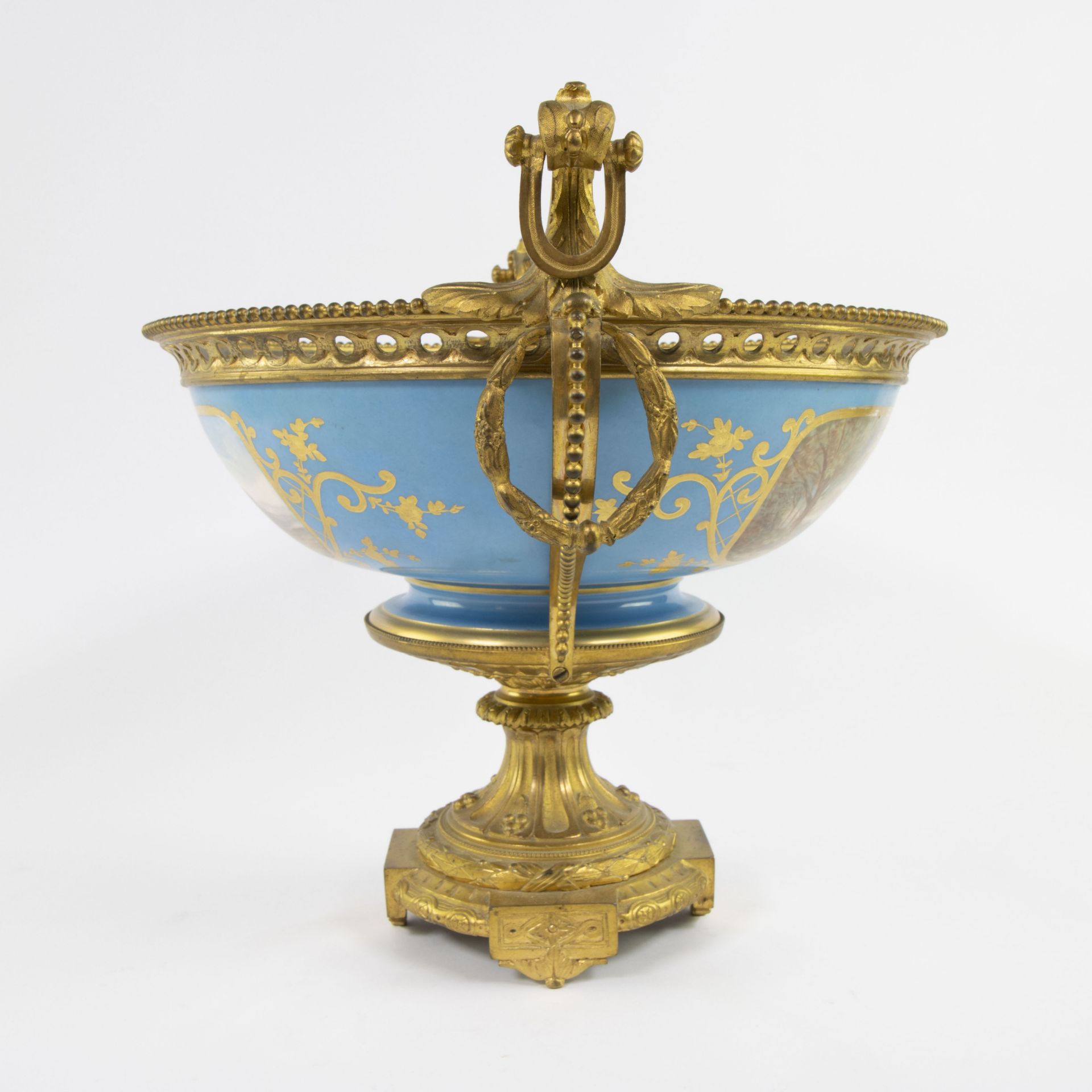 Napoleon III Sévres porcelain centerpiece coupe in gilded bronze , France 1870 - Bild 8 aus 9