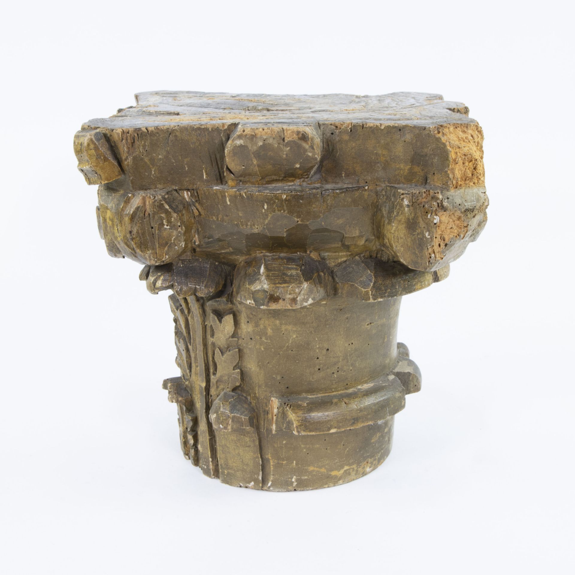 Ionic wooden capital with volutes and akant leaves - Bild 3 aus 5