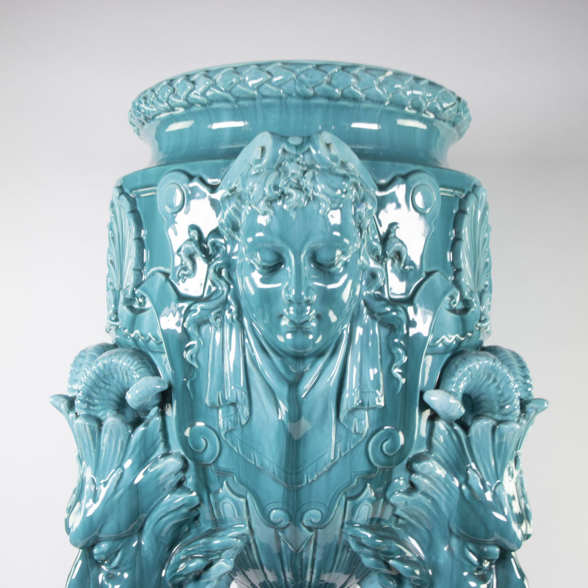 Théodore DECK (1823-1891) (attributed) Ceramic cachepot with stand in blue dripping glaze around 190 - Bild 2 aus 14