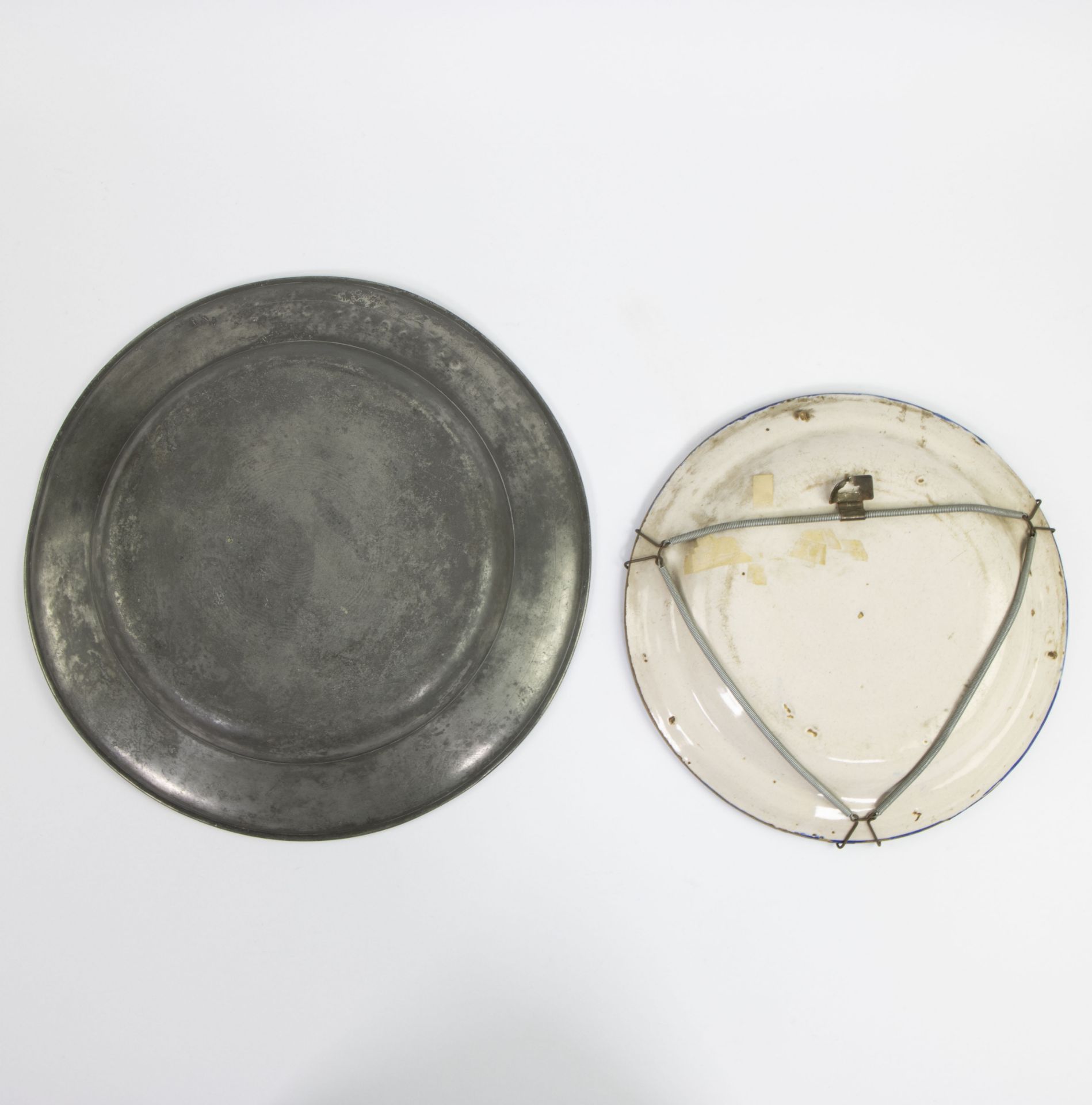 Lot of tin, pottery, copper and brass - Image 9 of 9