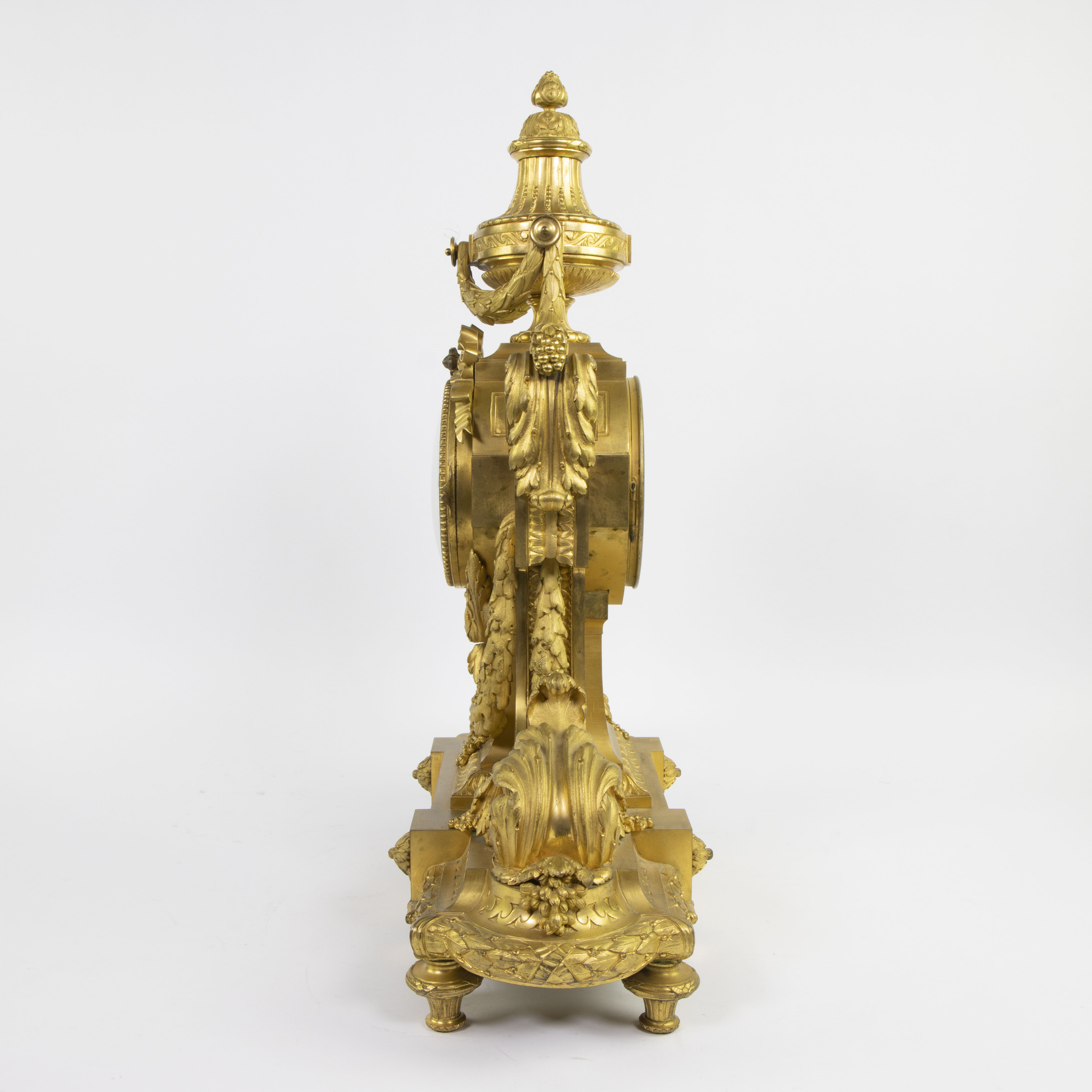 Mantel clock and candlesticks style Louis XV in gilded bronze Napoleon III period "Oudin in Marseill - Image 4 of 11