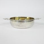 Silver bowl with ears, Belgian 19th century, with vermeille, content 800 (319 grams)
