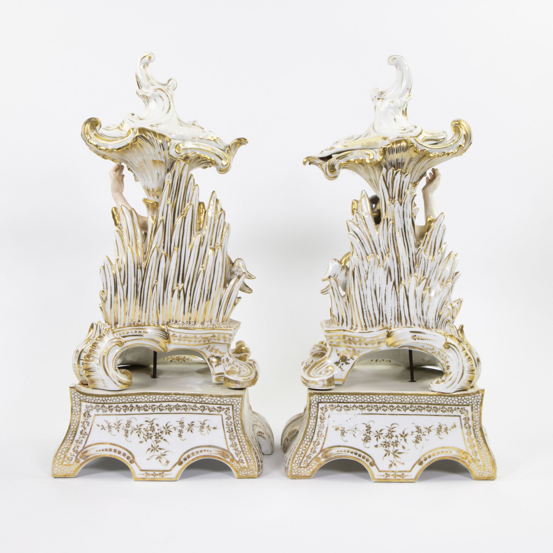 Pair of Vieux Paris porcelain statues Neptune and Amphitrite - Bild 3 aus 5