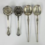 2 x copy “coronation spoon” (British) and 2 sugar casters (couple) French content 925