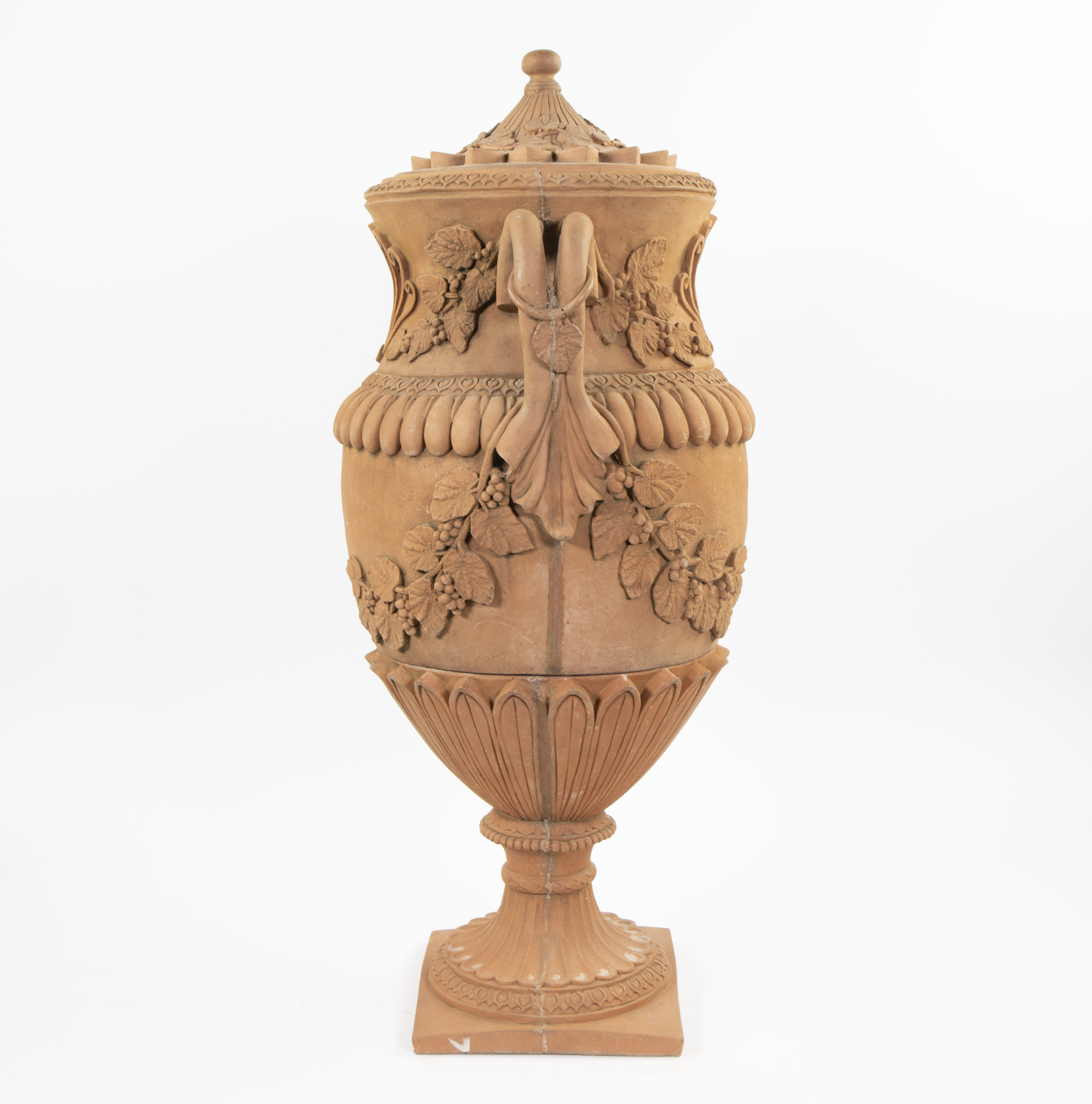 Pair of large 19th century terracotta garden vases decorated with leaf motifs - Image 9 of 9