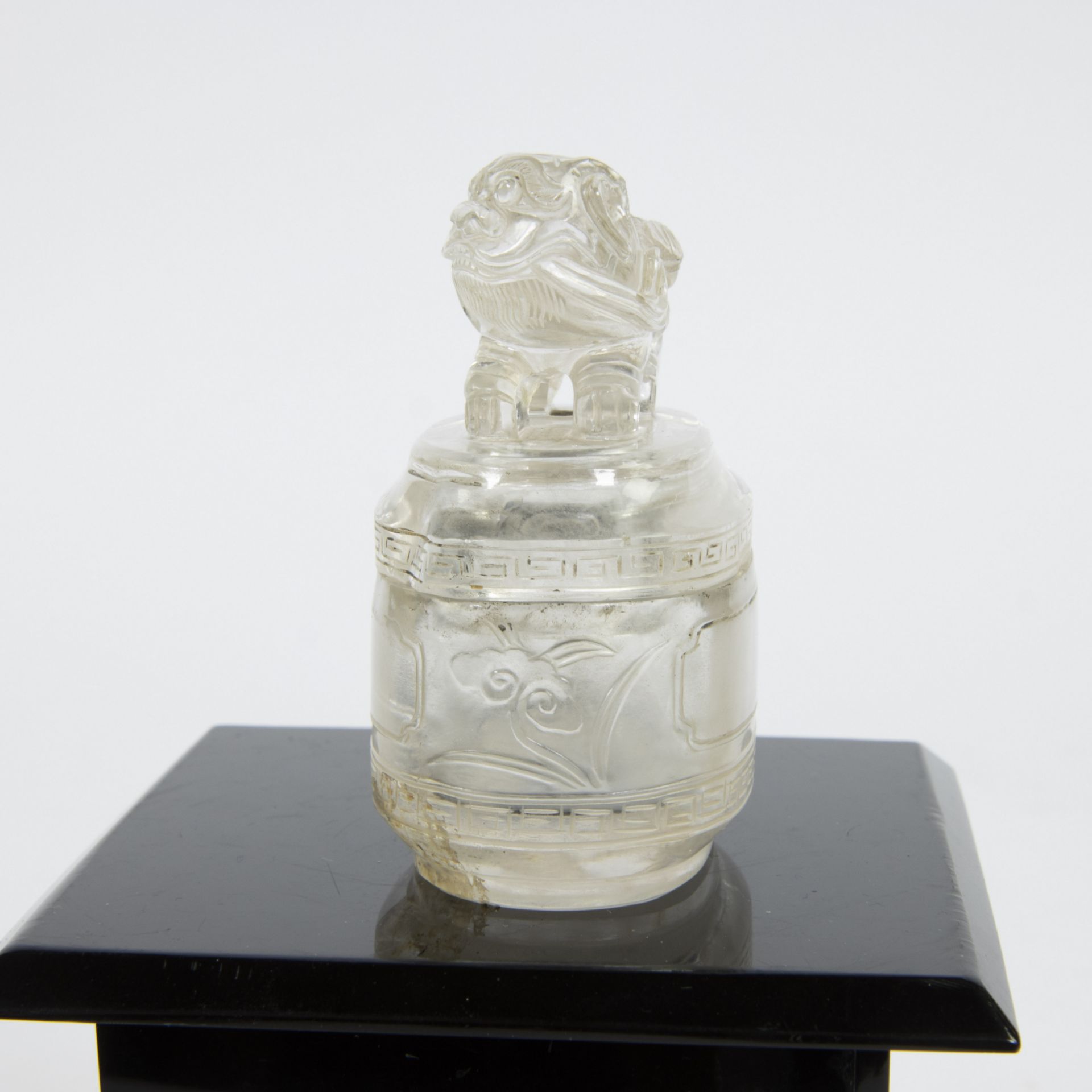 Rock crystal lidded jar with Chien Pho, Chinese Qing 1800-1820 - Bild 4 aus 6
