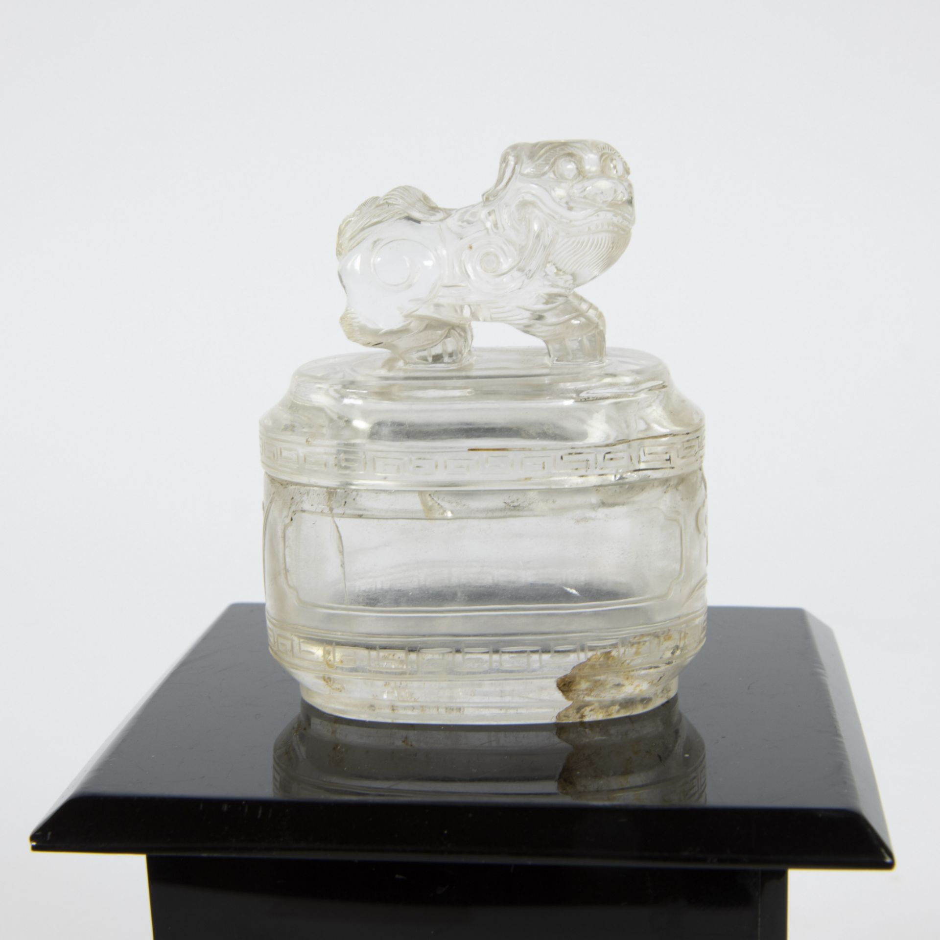 Rock crystal lidded jar with Chien Pho, Chinese Qing 1800-1820 - Bild 2 aus 6