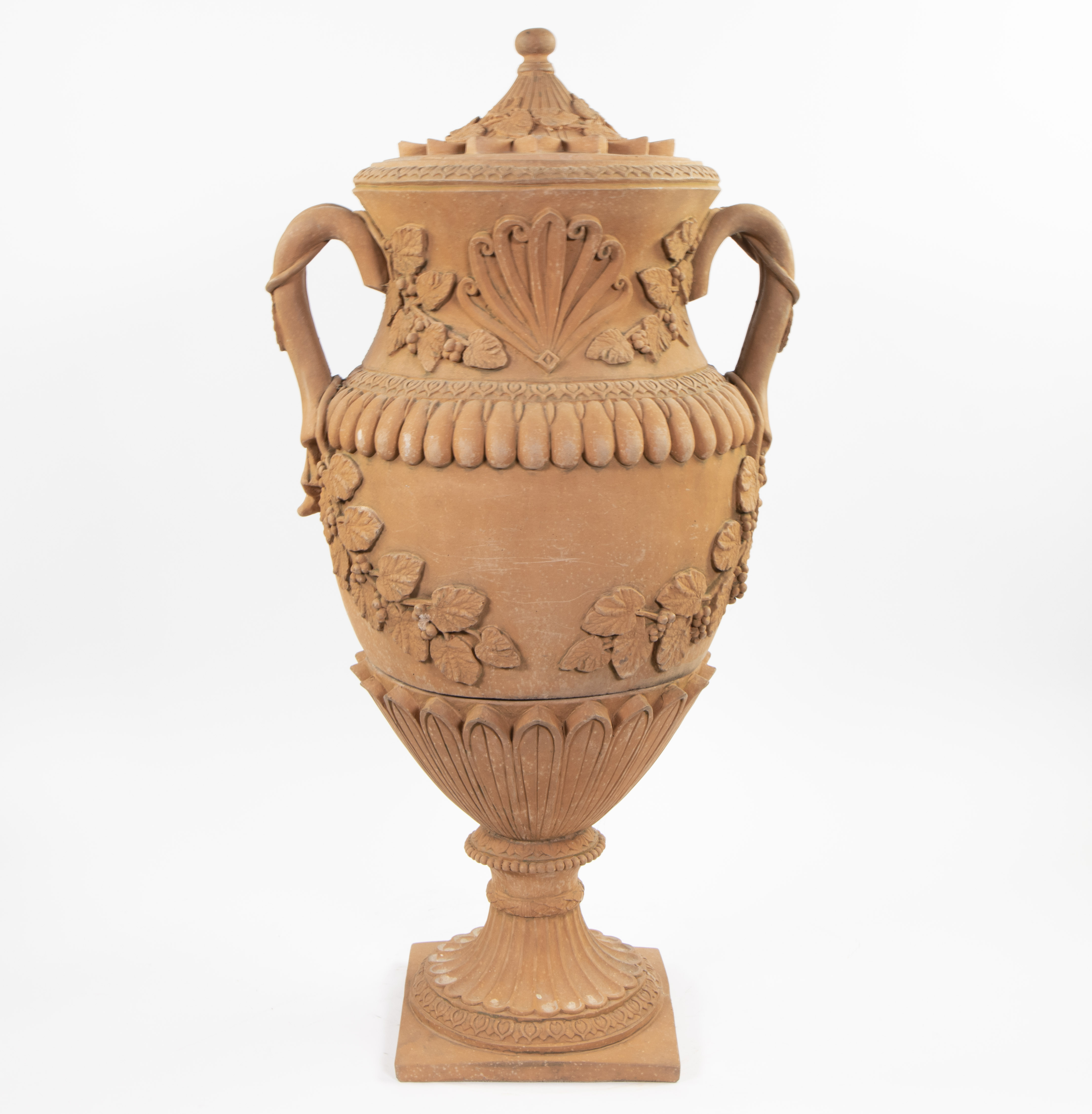 Pair of large 19th century terracotta garden vases decorated with leaf motifs - Image 4 of 9