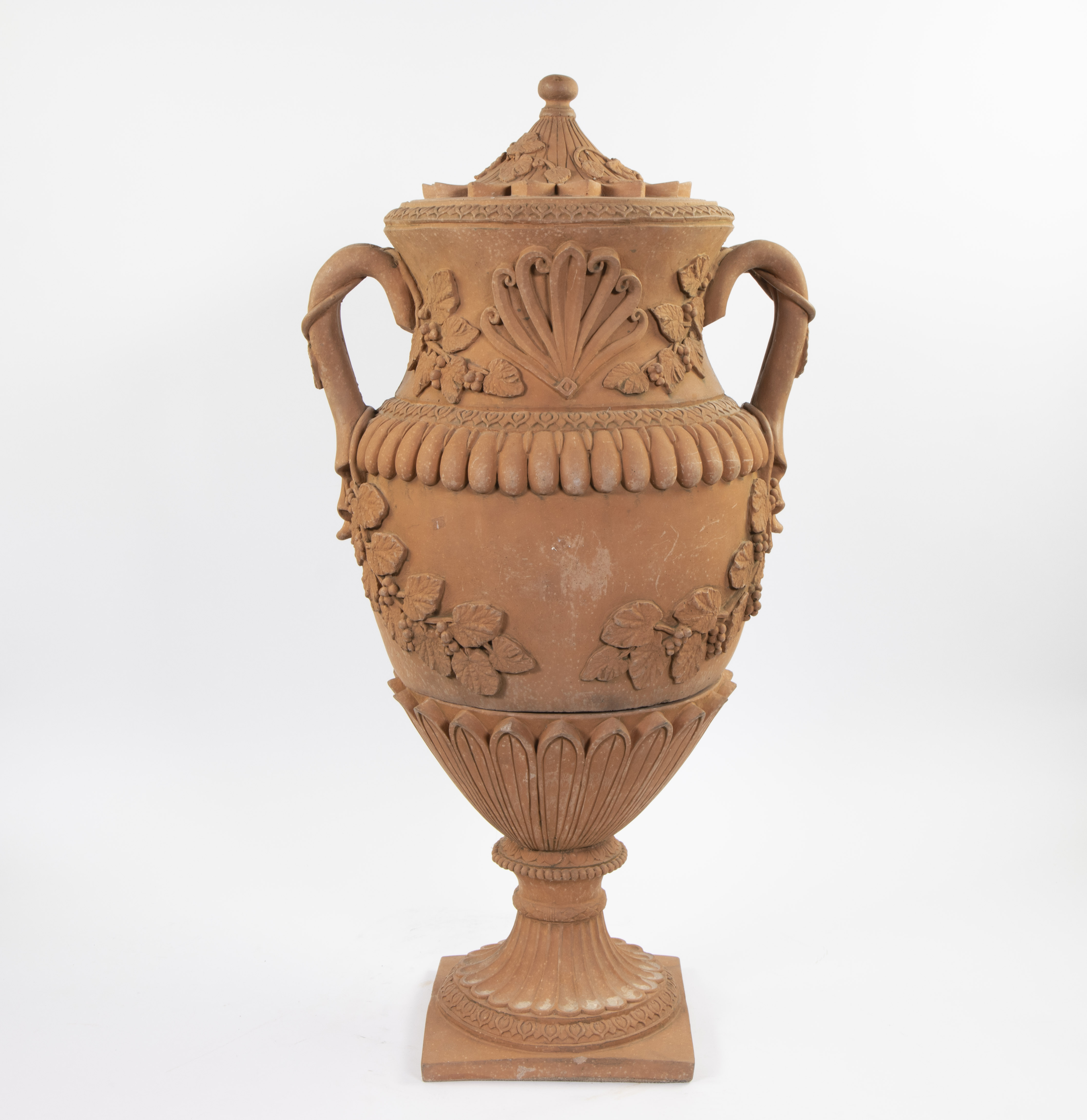 Pair of large 19th century terracotta garden vases decorated with leaf motifs - Image 2 of 9