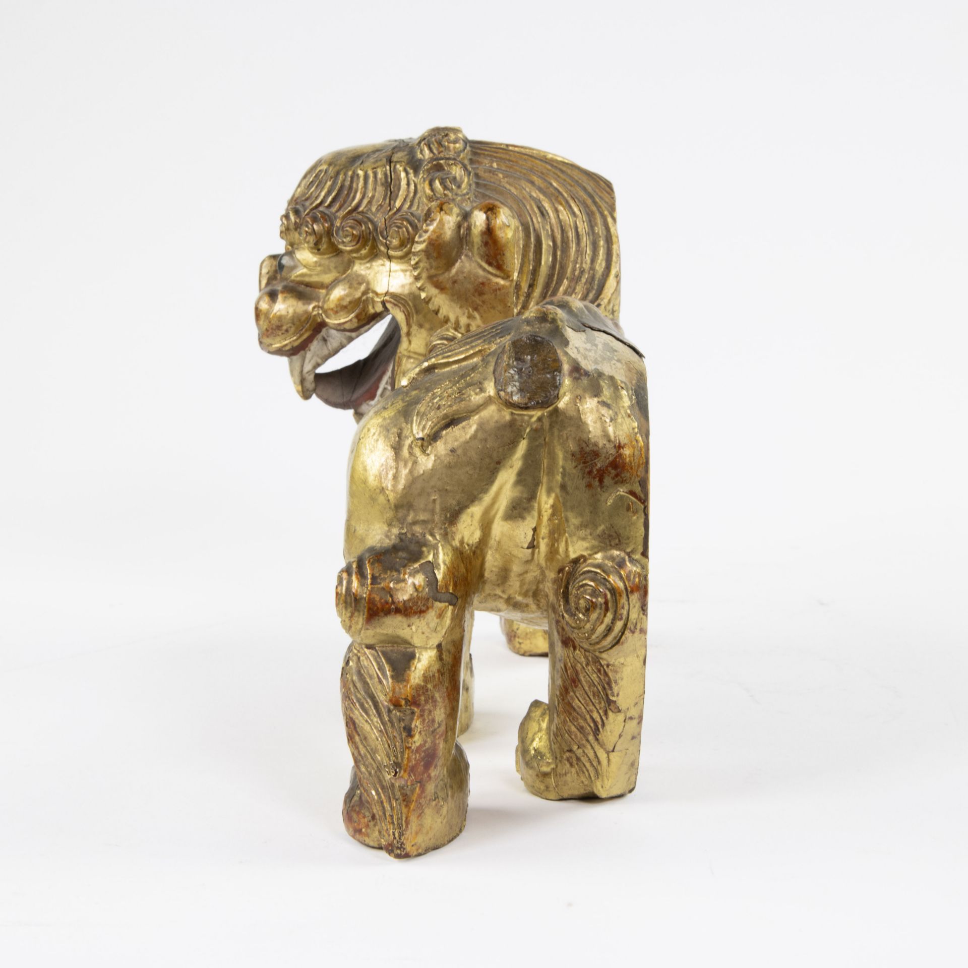 Gilded wooden Pho dog, circa 1920 - Bild 4 aus 4