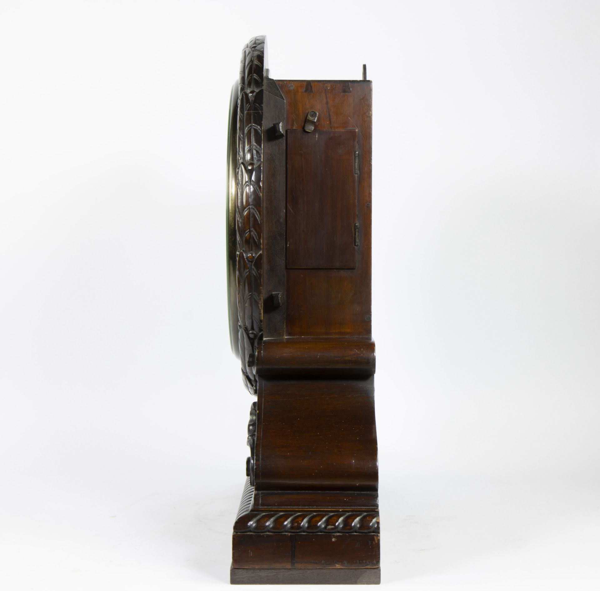 Large station clock in oak case with metal dial, circa 1900 - Bild 2 aus 4