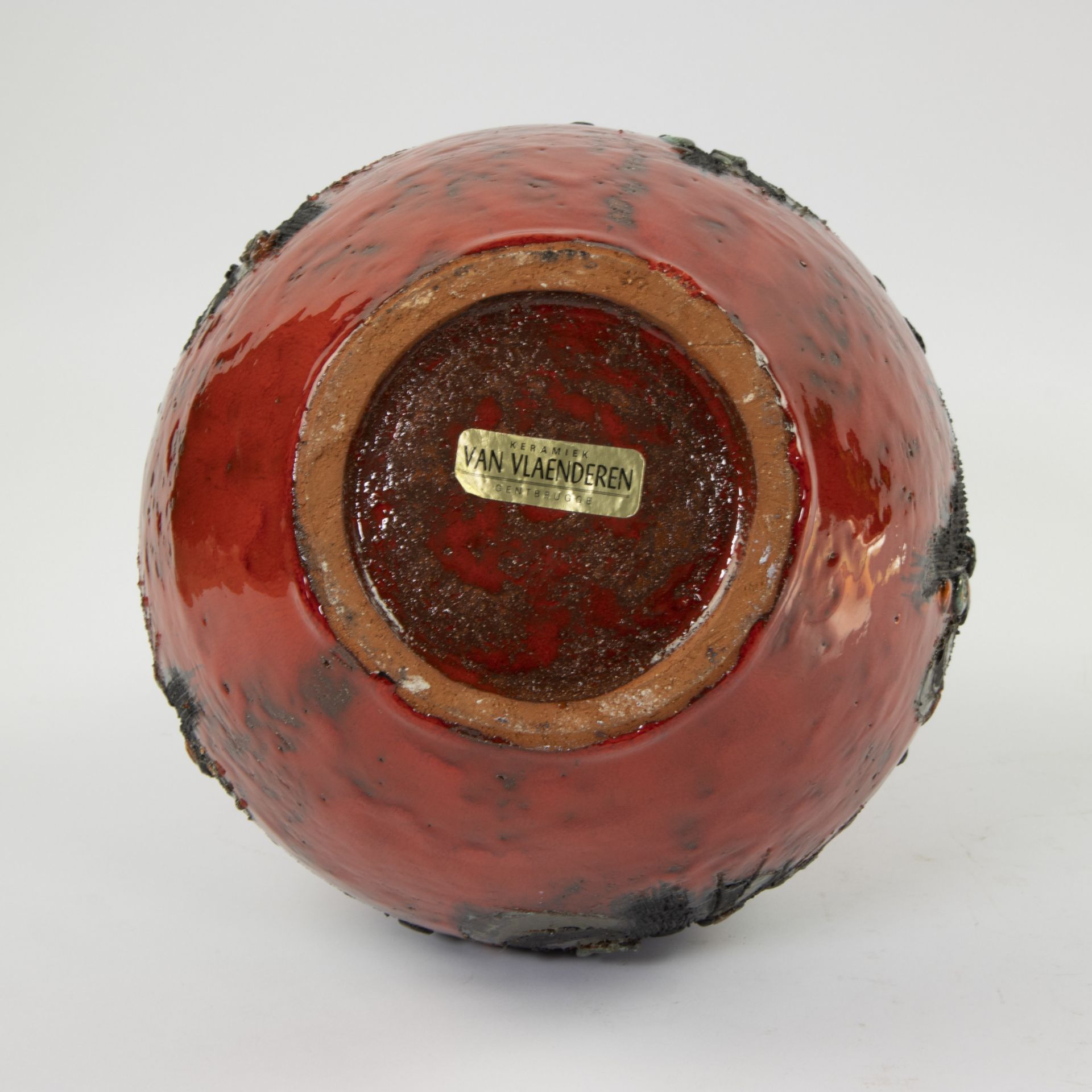 Red glazed ceramic vase attributed to Vandeweghe Perignem - Bild 5 aus 5