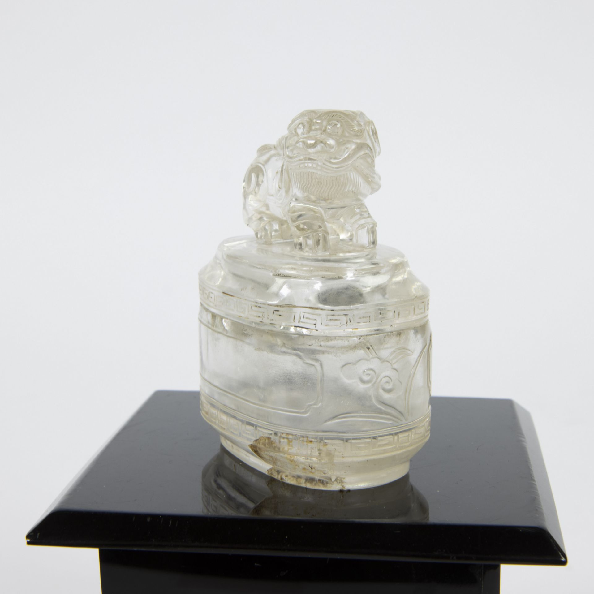 Rock crystal lidded jar with Chien Pho, Chinese Qing 1800-1820 - Bild 3 aus 6