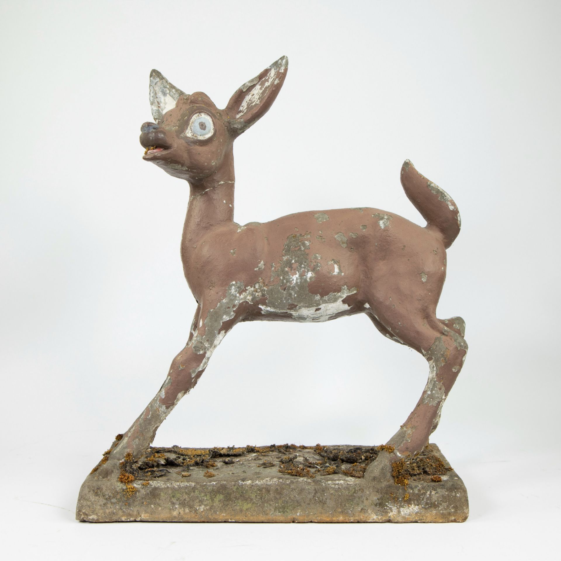Vintage patinated stone sculpture of a deer cub - Bild 3 aus 4
