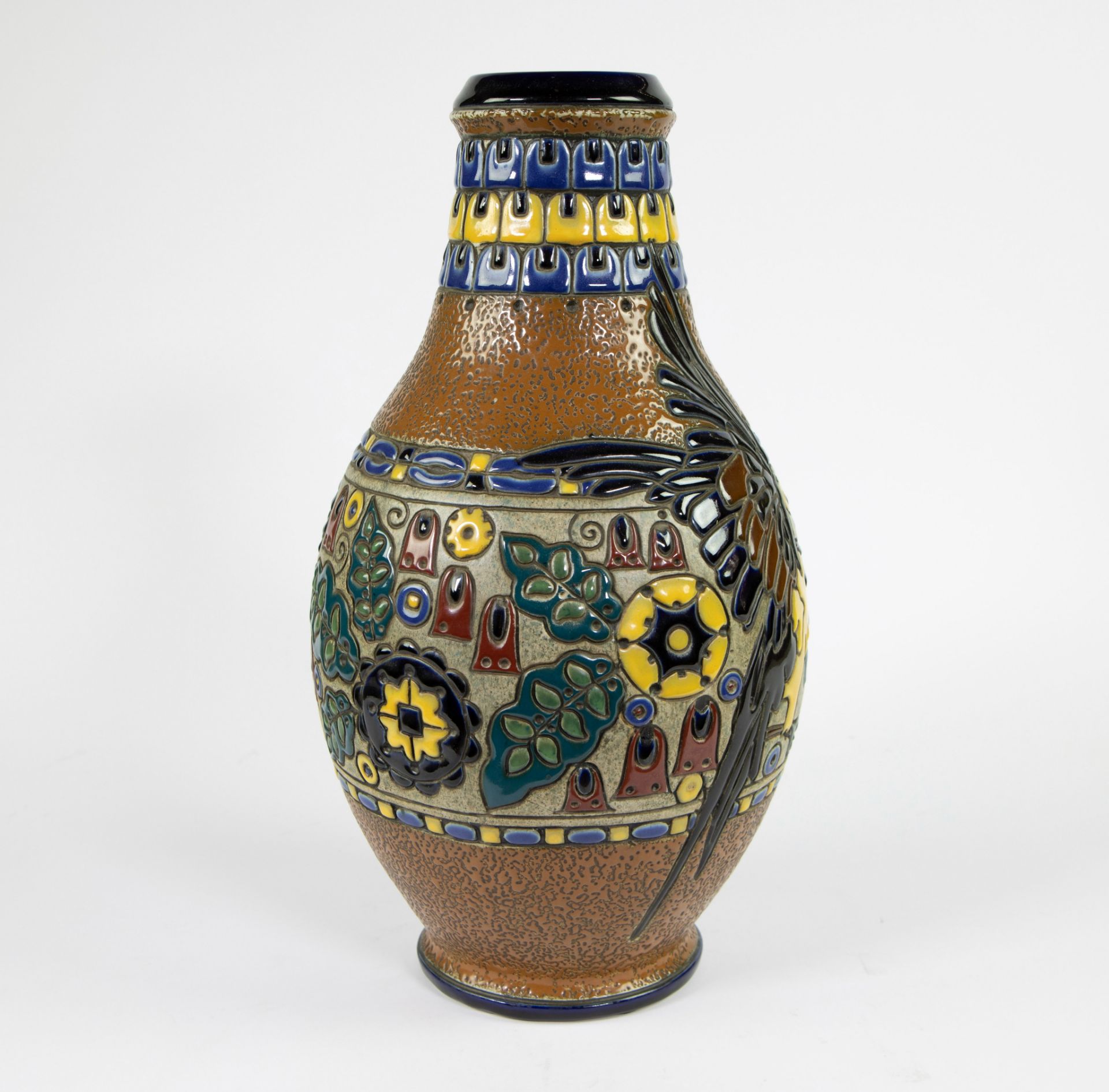 Amphora vase with enameled floral motifs and parrot, marked - Bild 4 aus 5