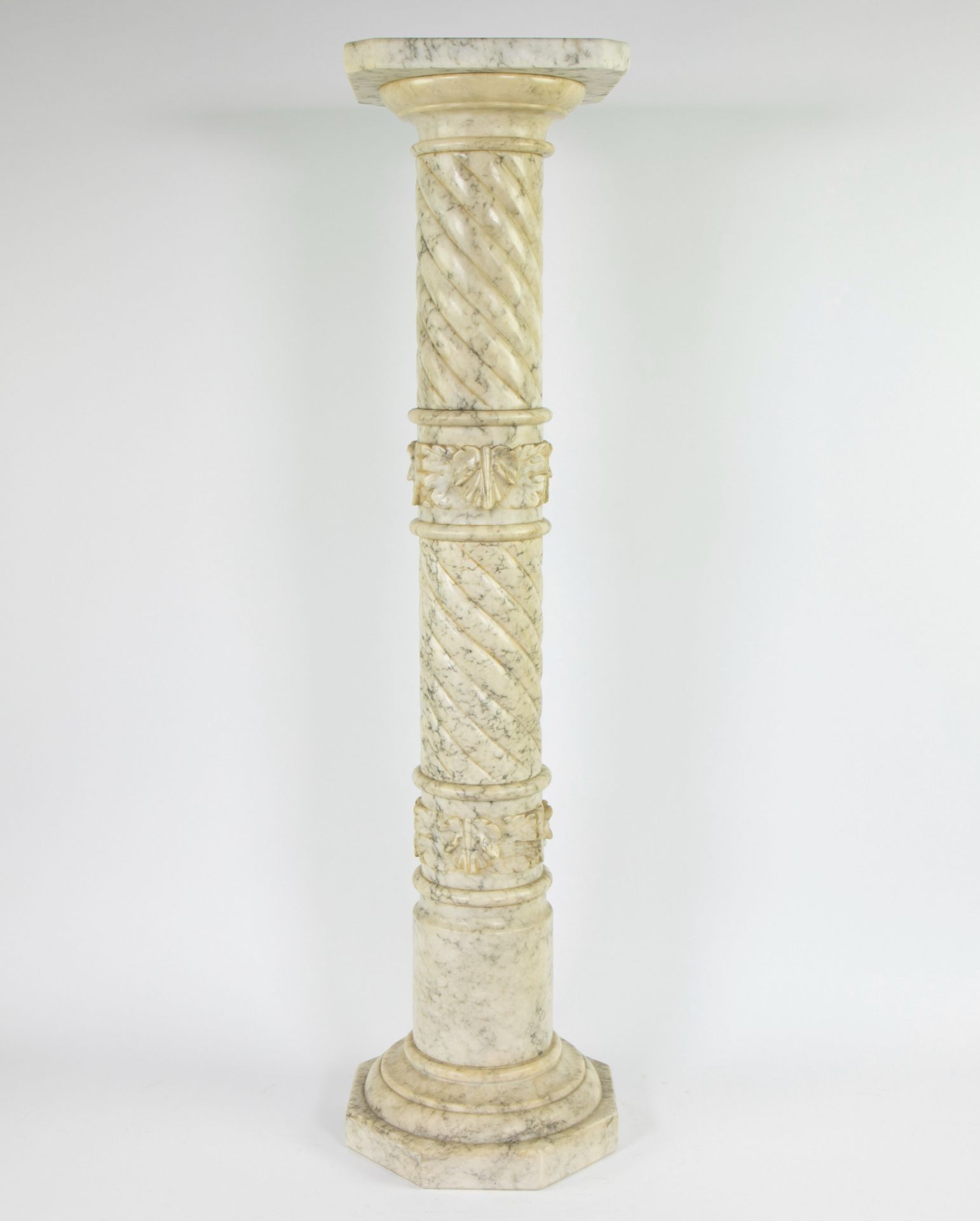 White Light Black Veined Marble Column Column - Bild 3 aus 4