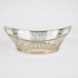 Finely elaborated silver basket with pearl rim Holland, silver 835, 670 grams