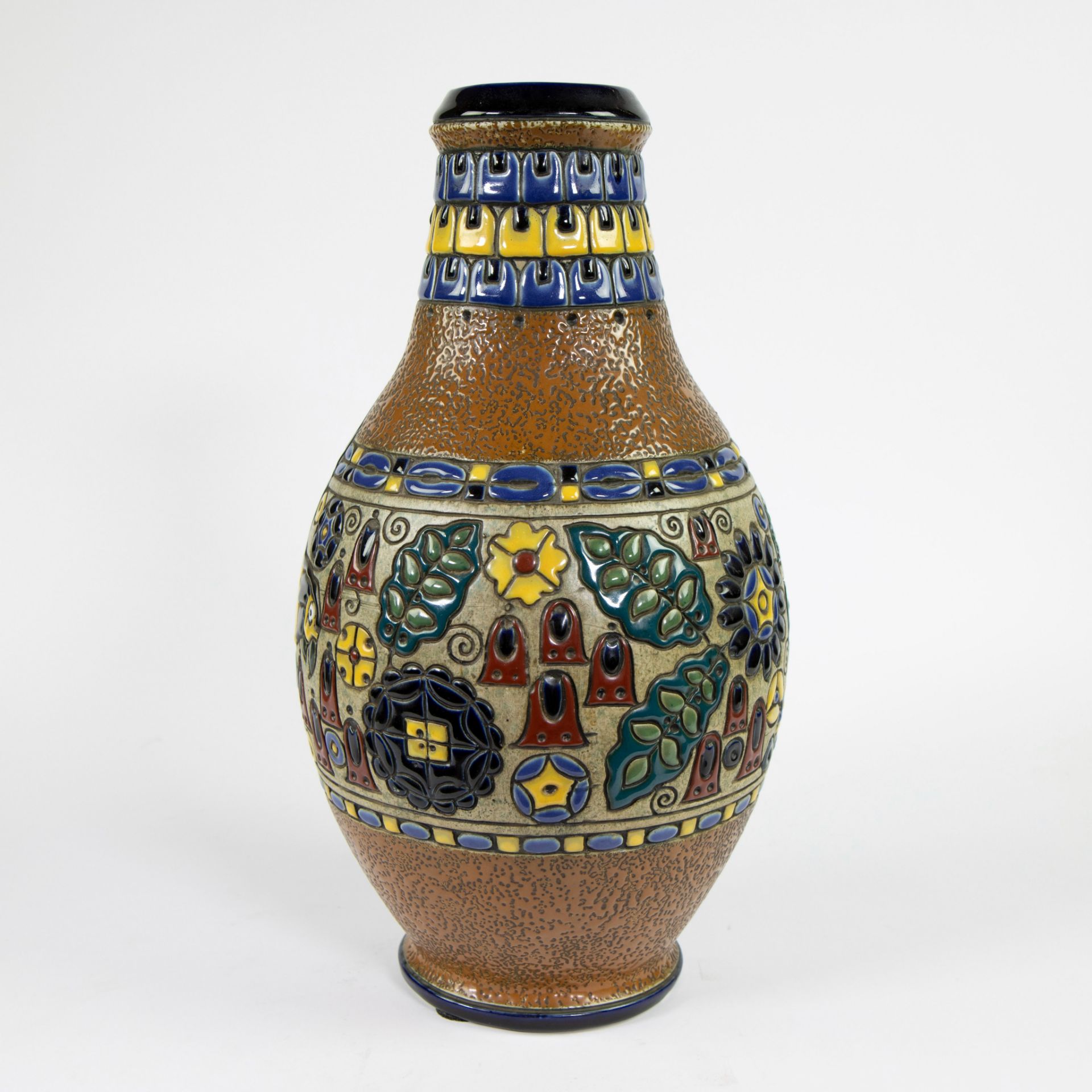 Amphora vase with enameled floral motifs and parrot, marked - Bild 2 aus 5