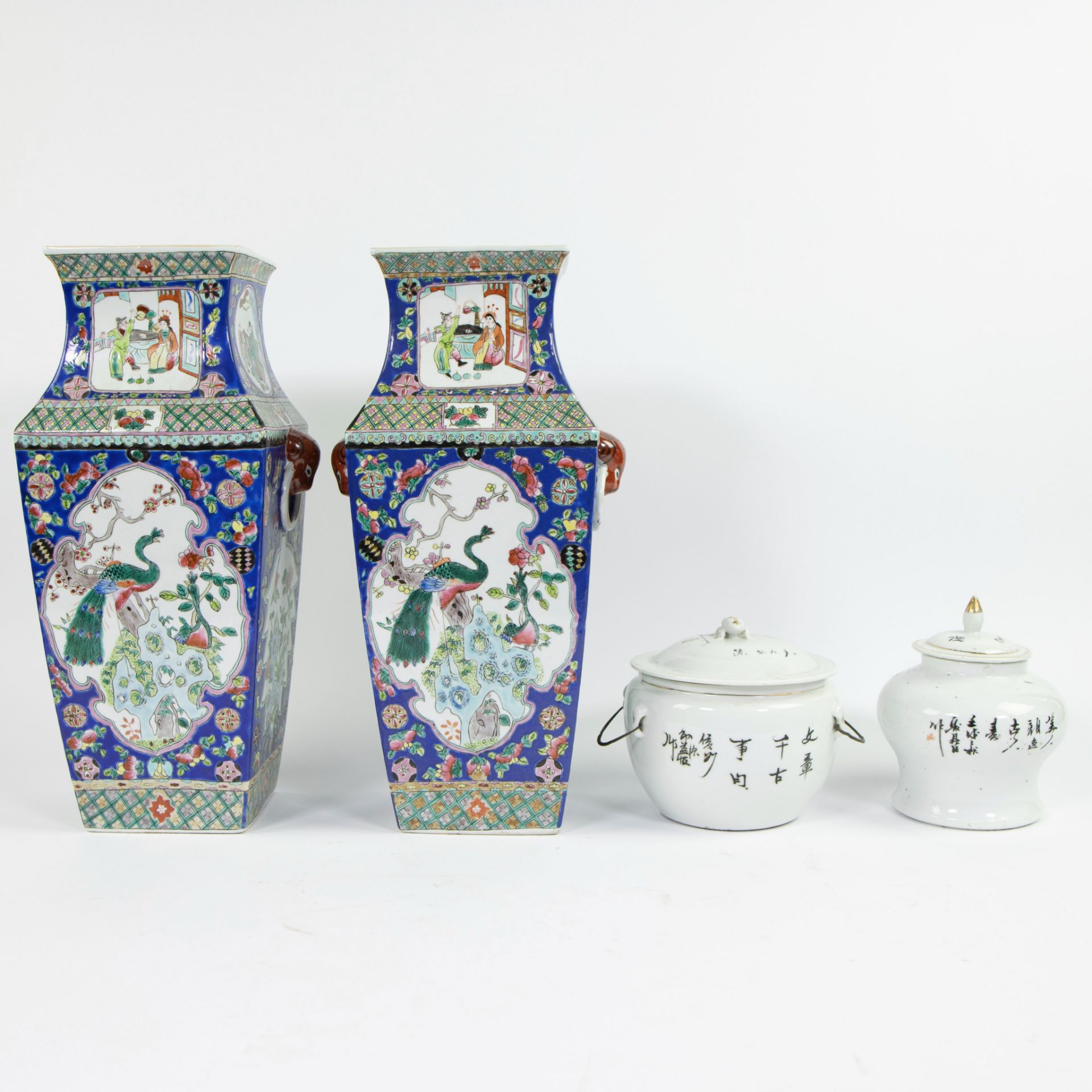 A collection of Chinese porcelain, 2 19th century lidded jars and a pair of blue famille rose vases - Image 3 of 8