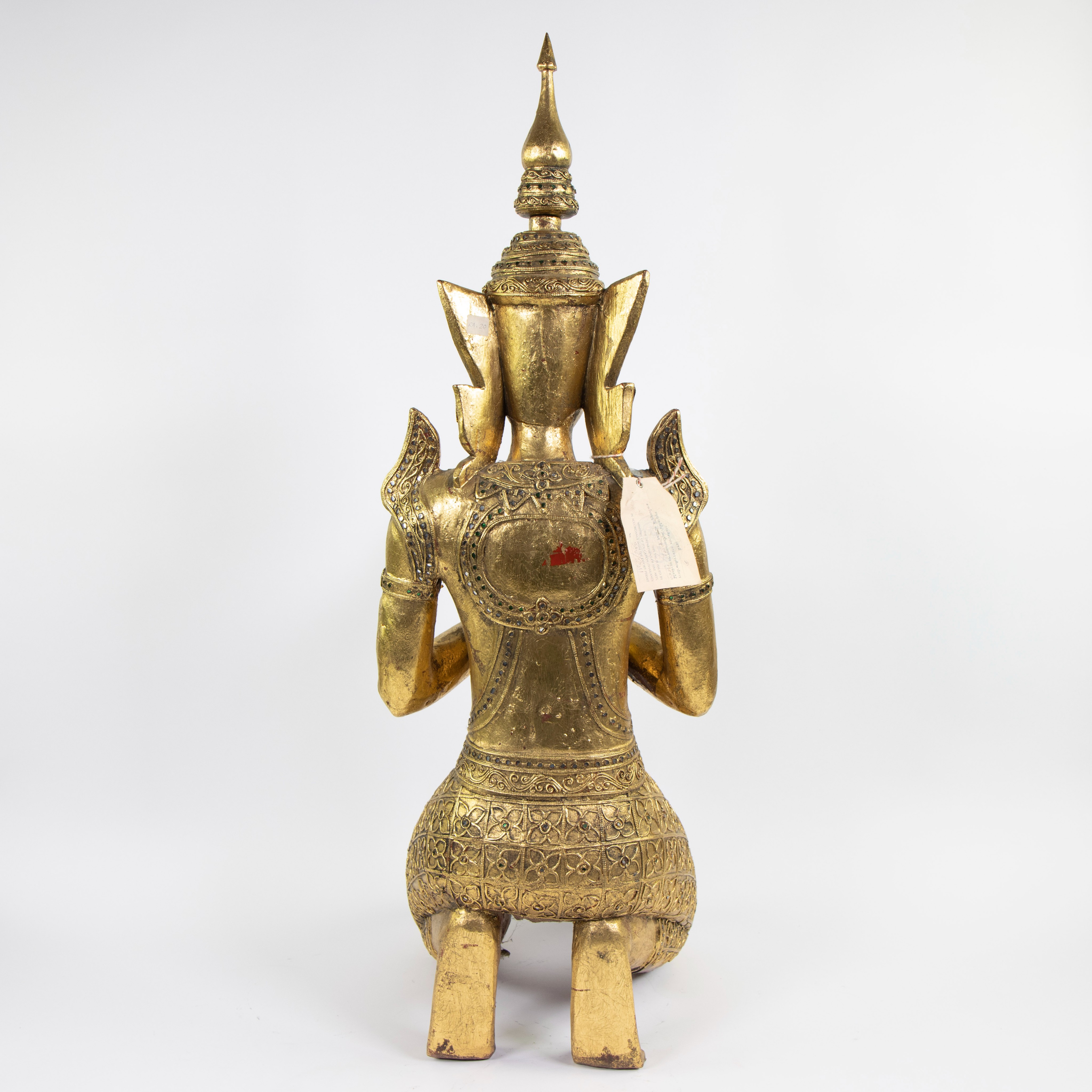 Gilded wooden statue of a kneeling Buddha, Thailand - Bild 3 aus 4