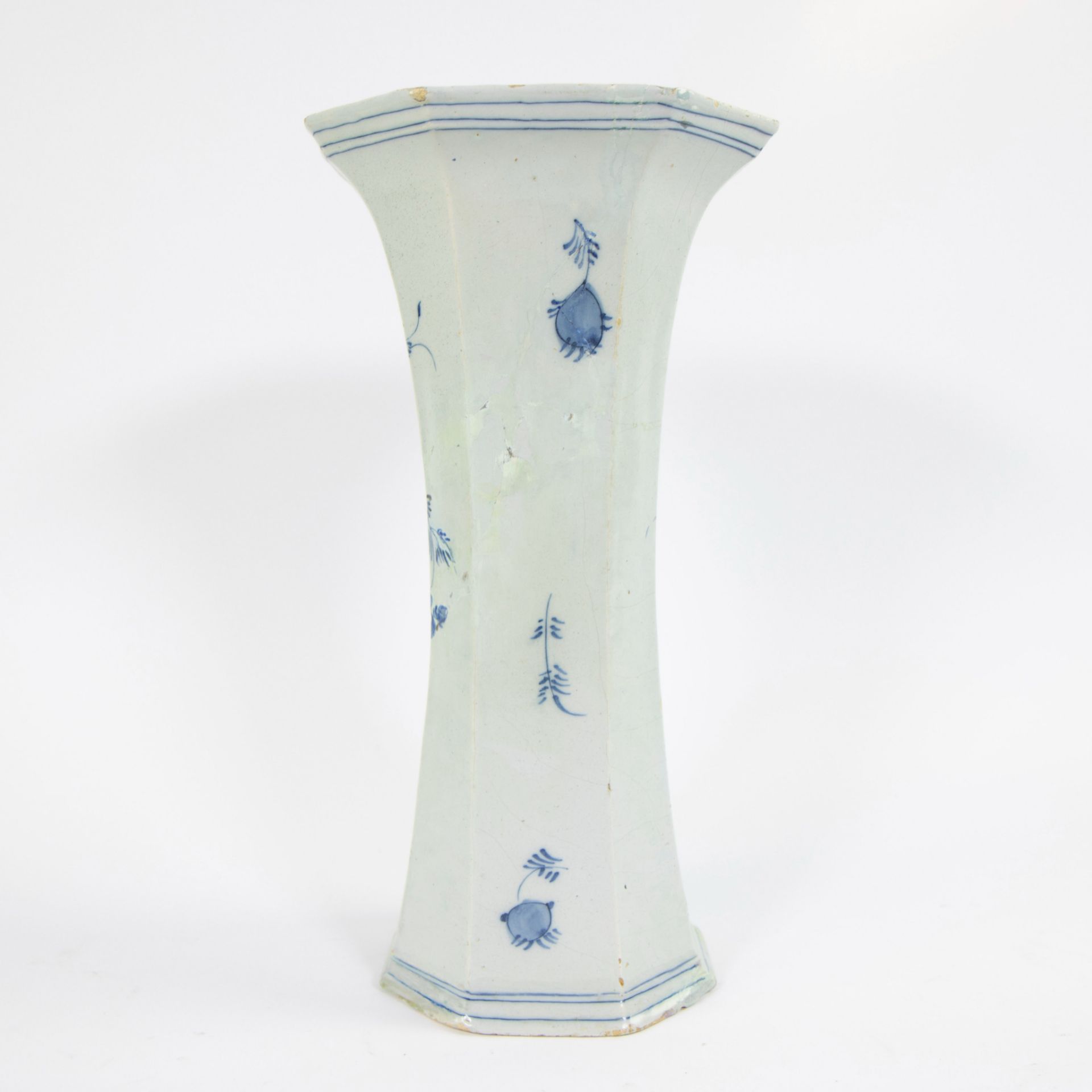 A collection of ceramics French and Delft, vase with chinoiserie - Bild 7 aus 8