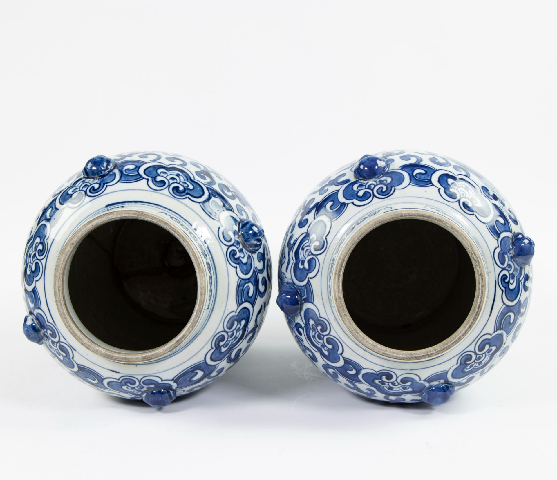 Pair of 20th century Chinese blue/white lidded vases - Image 5 of 8